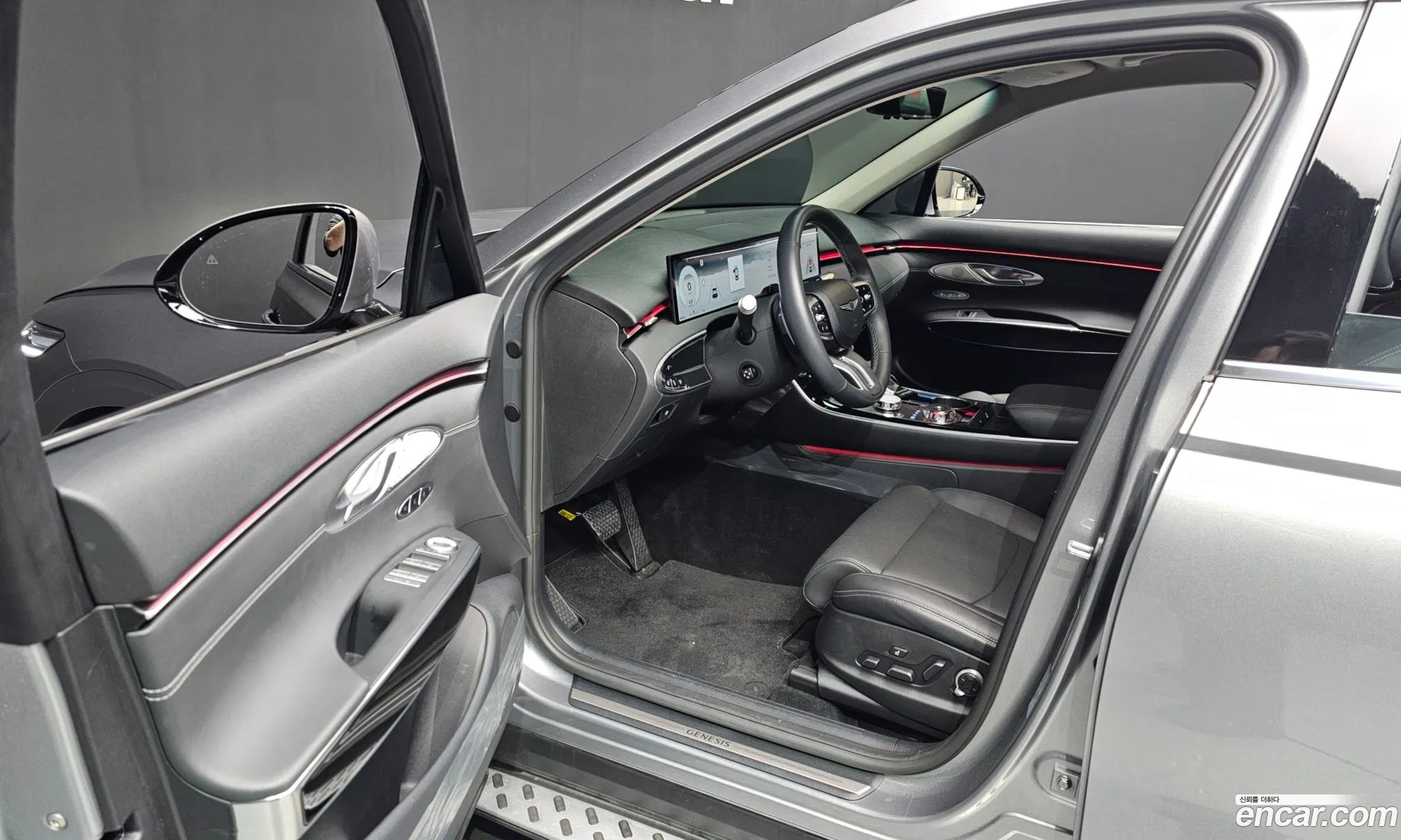 Genesis GV70 2025 — 7