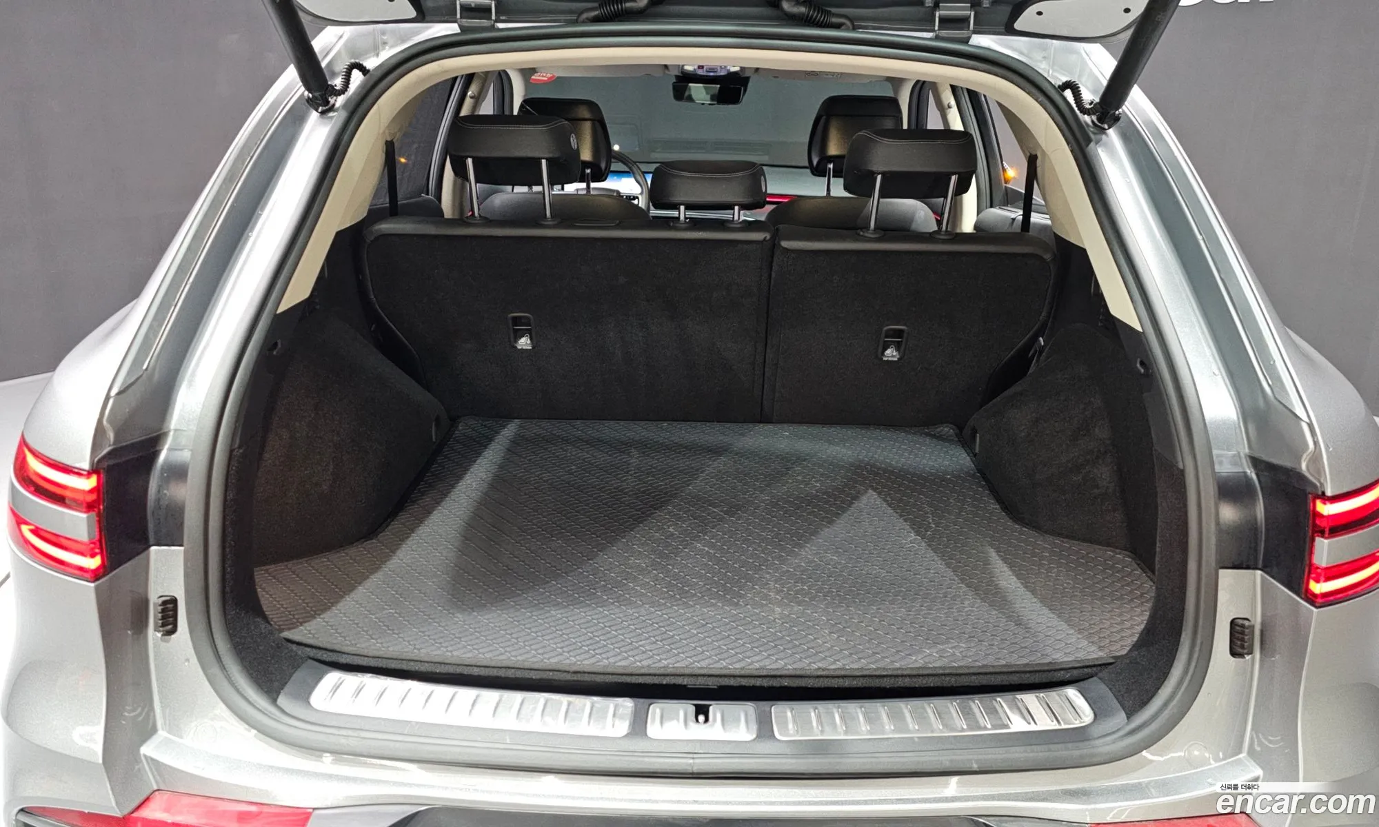 Genesis GV70 2025 — 11