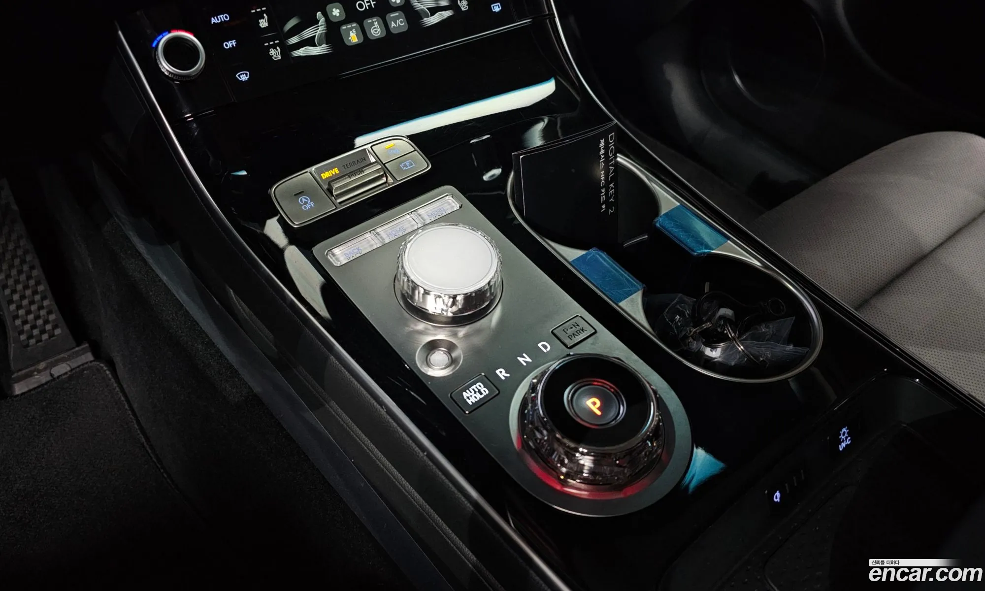 Genesis GV70 2025 — 20