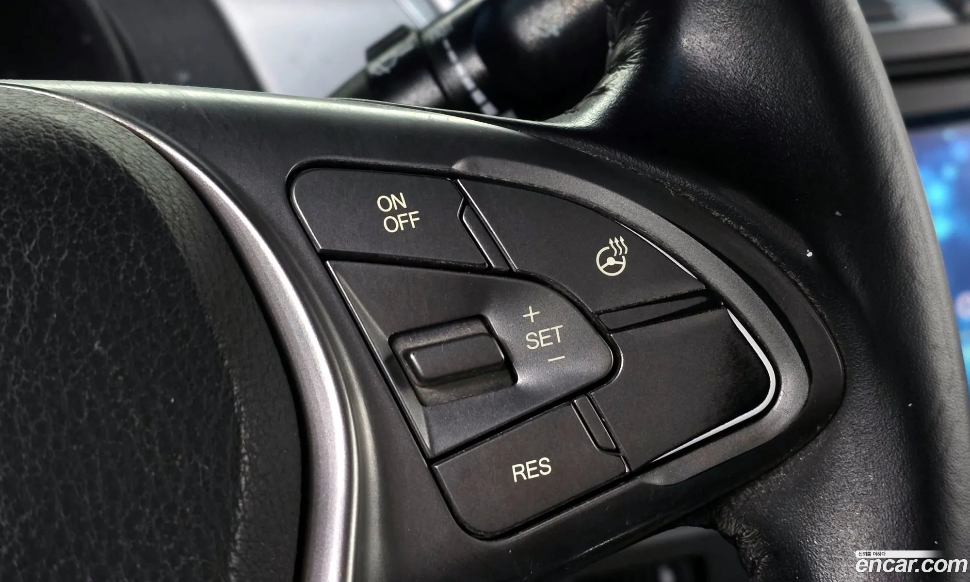 KG Mobility (SsangYong) Korando Turismo 2017 — 18