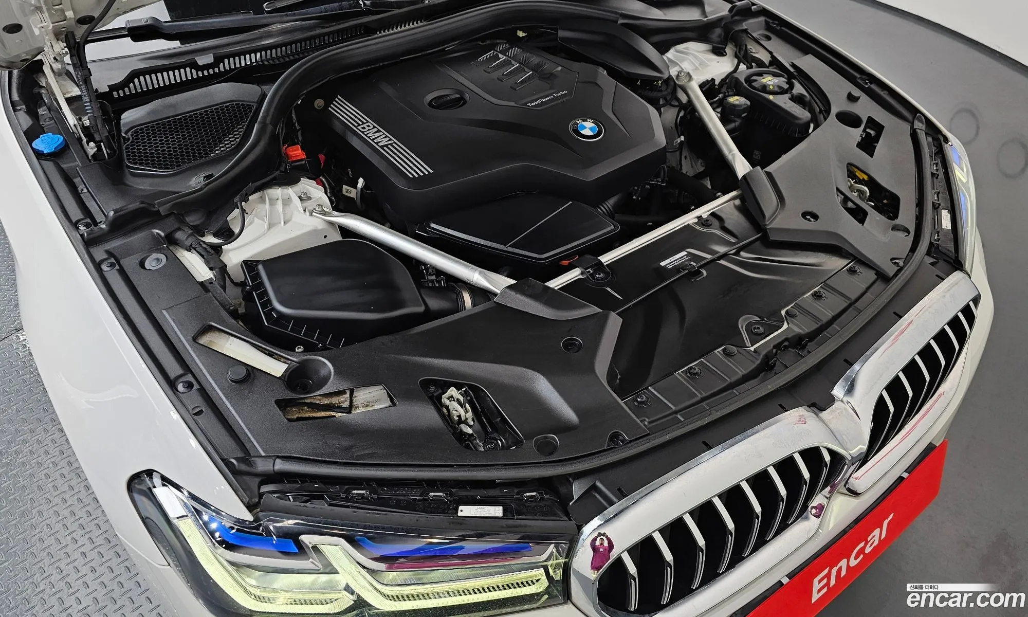 BMW 5 Series 2023 — 18