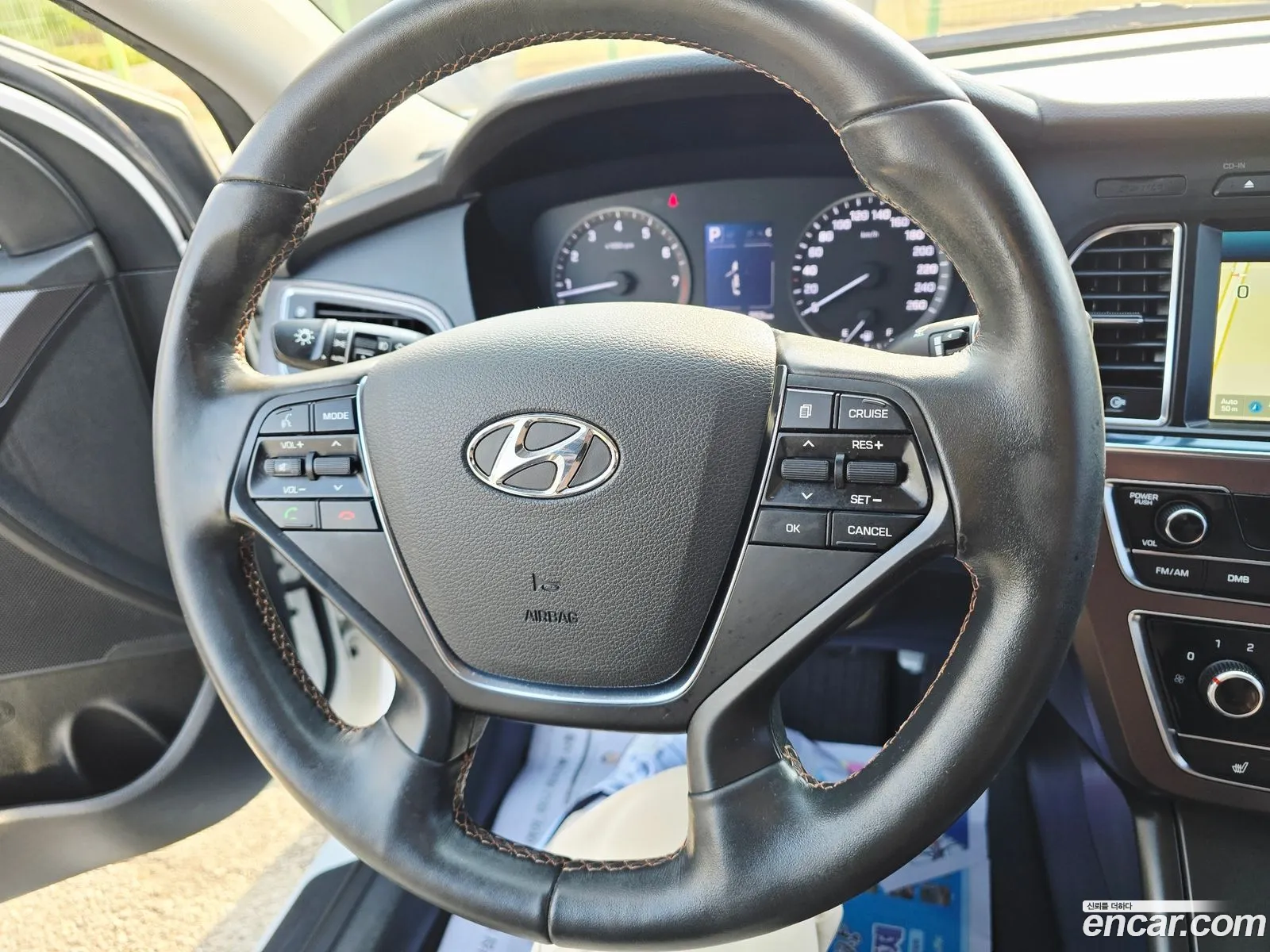 Hyundai LF Sonata 2016 — 10