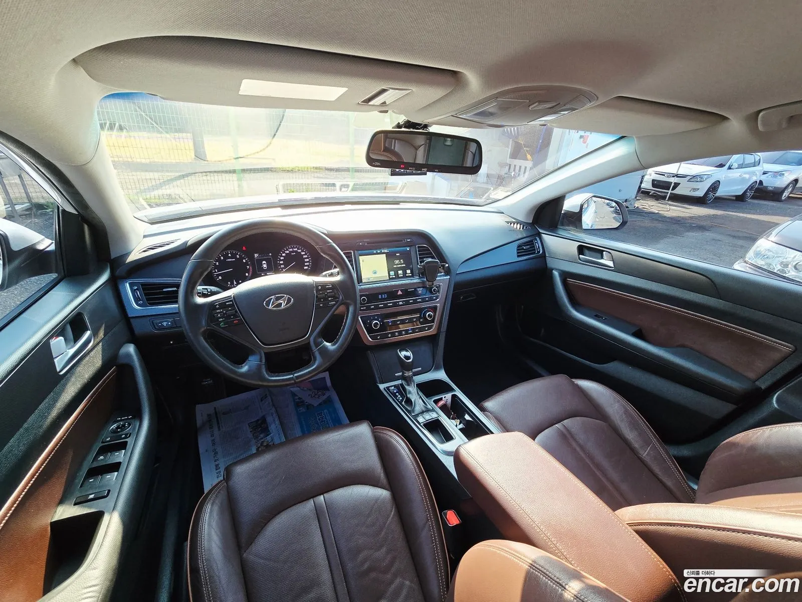Hyundai LF Sonata 2016 — 19