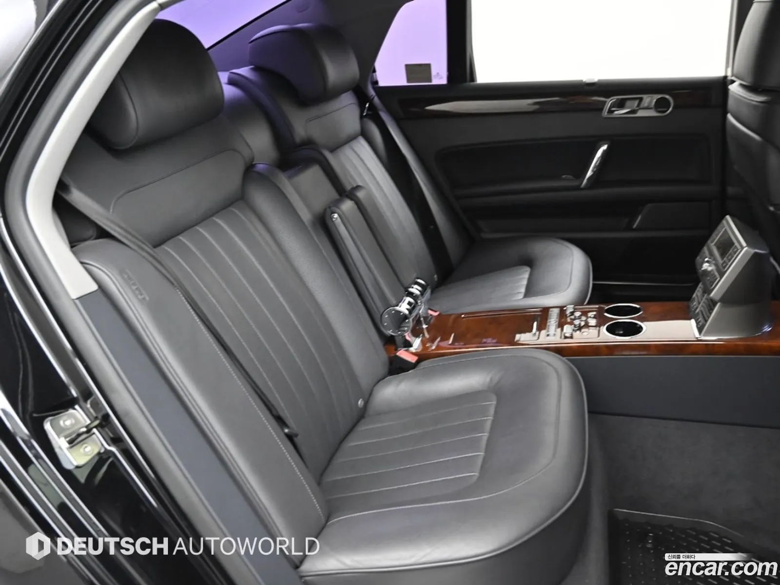 Volkswagen Phaeton 2013 — 17