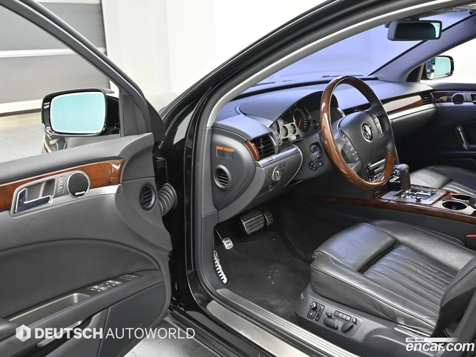 Volkswagen Phaeton 2013 — 8