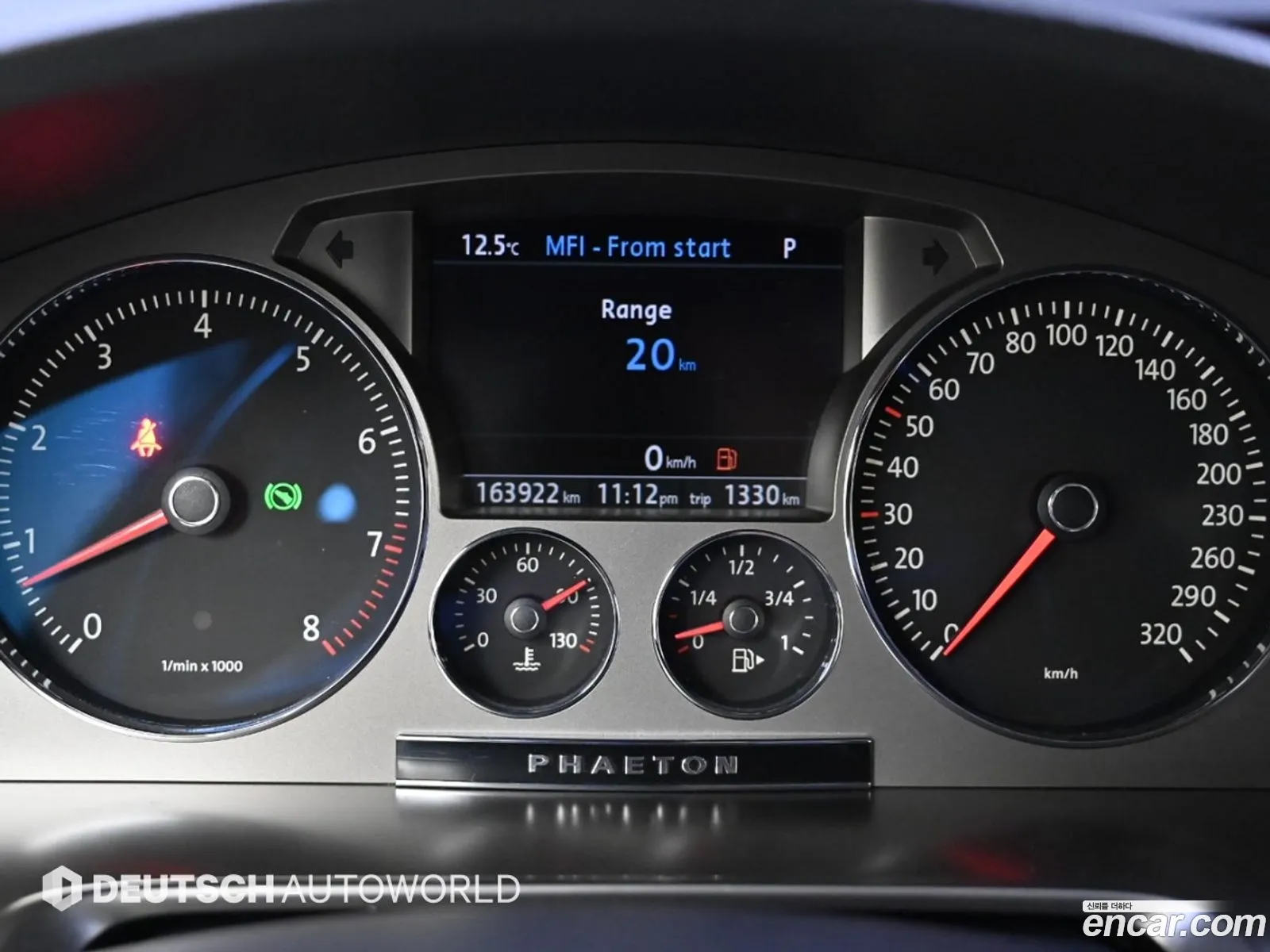 Volkswagen Phaeton 2013 — 10
