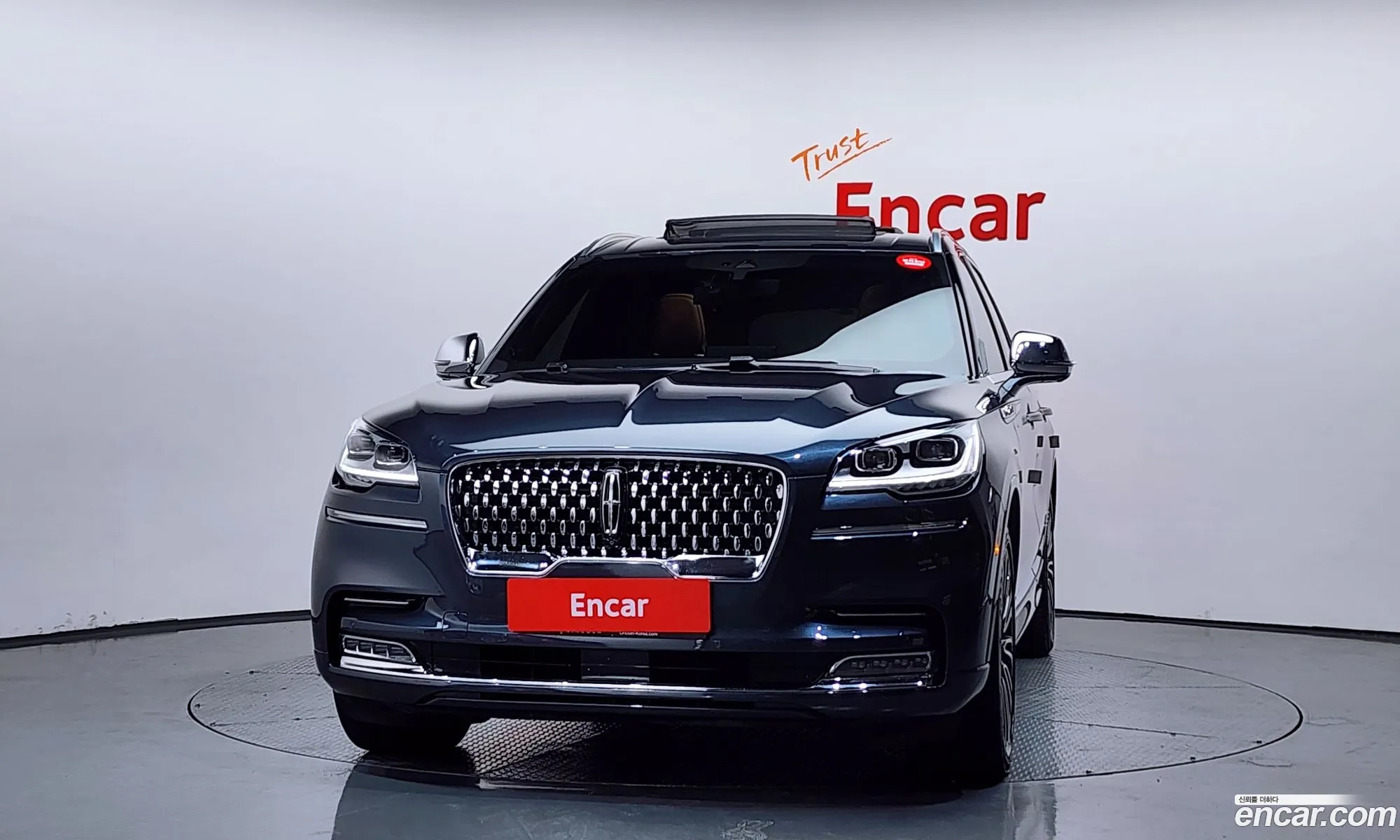 Lincoln Aviator 2022 5LM5J9XCXNGL09733 — 5