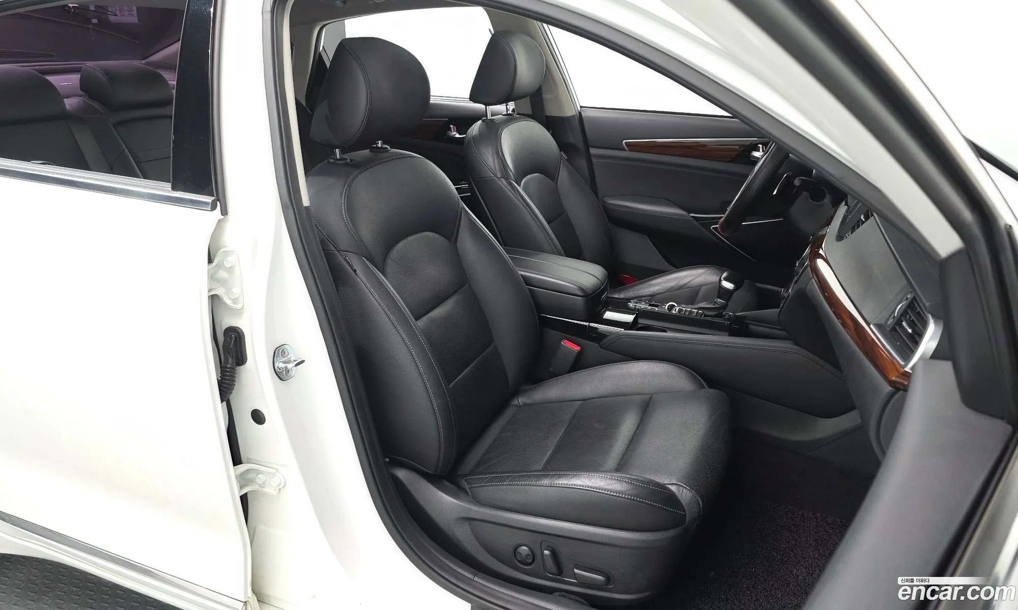 Kia K7 2017 — 8
