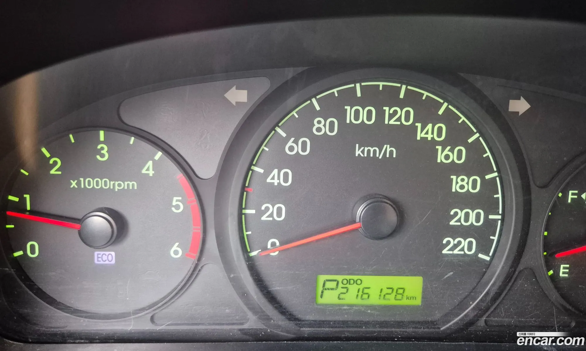 Hyundai Grand Starex 2012 — 14