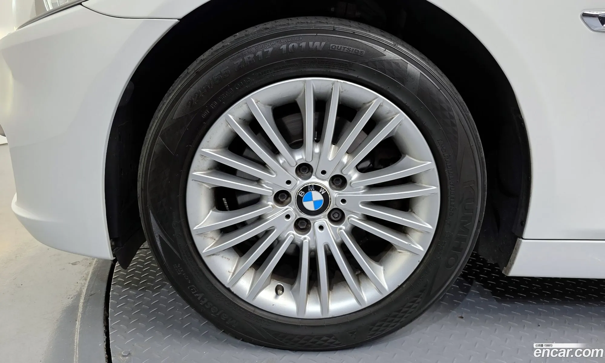 BMW 5 Series 2014 WBA5B9101ED567074 — 4