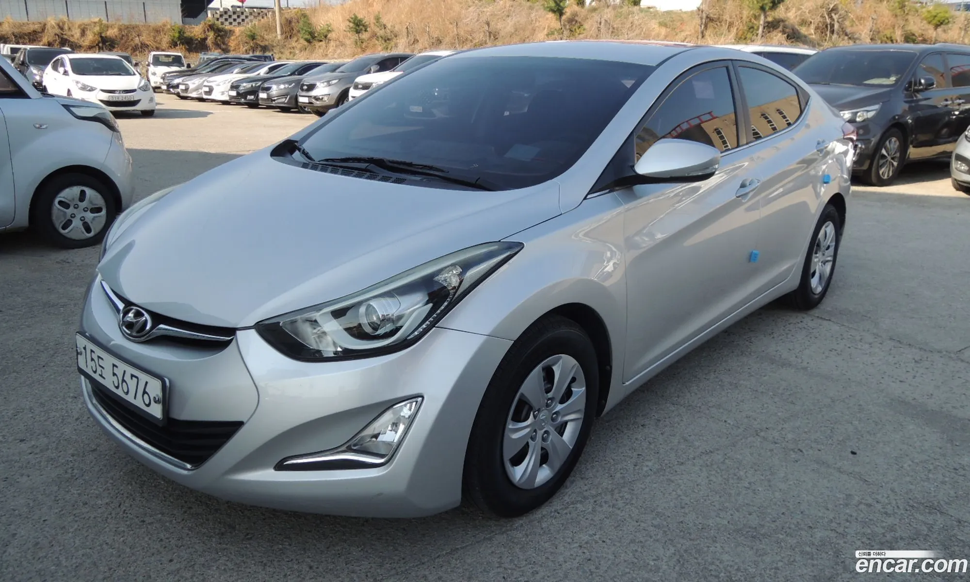 Hyundai Elantra 2015 — 17