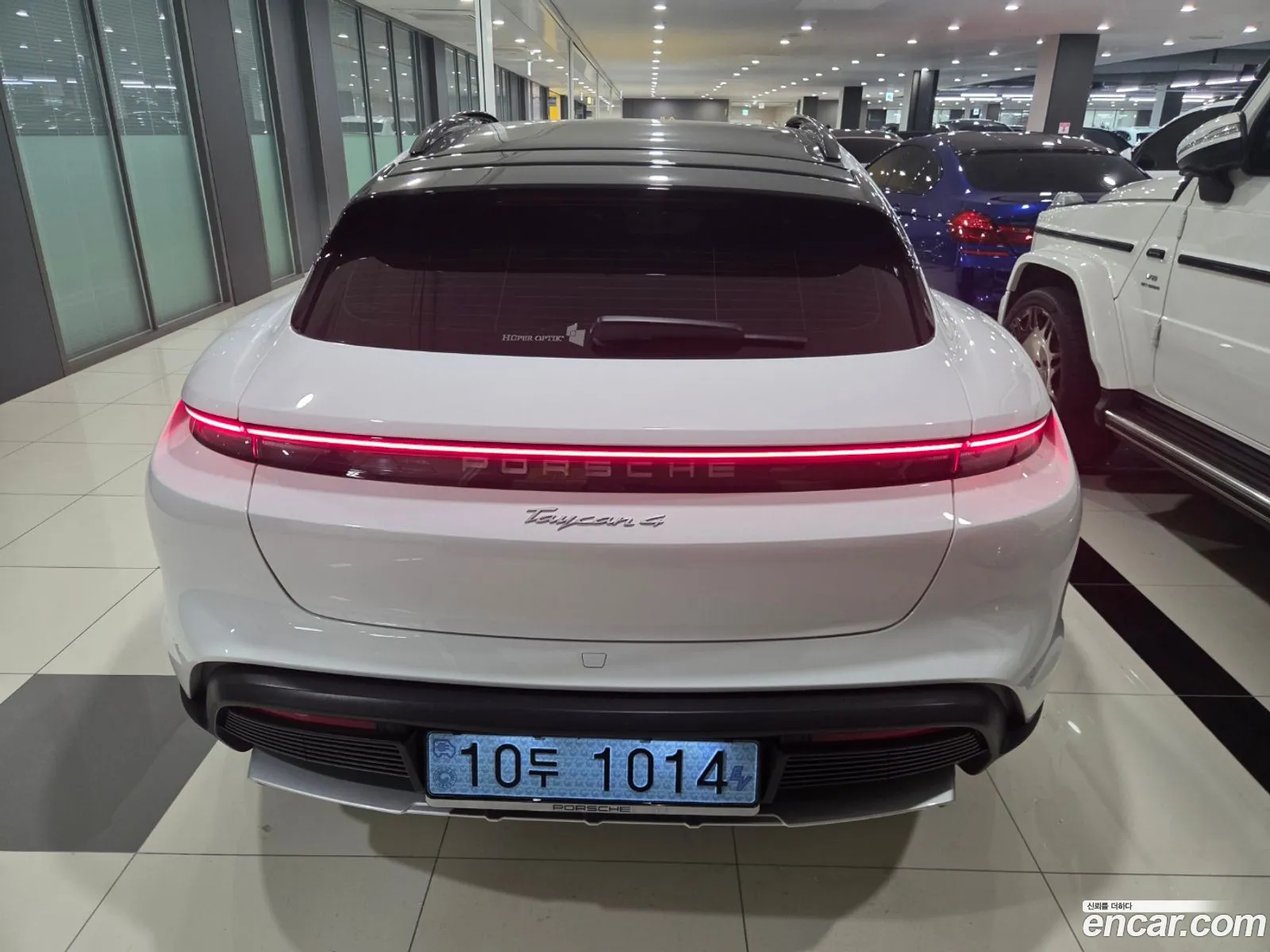 Porsche Taycan 2025 — 4