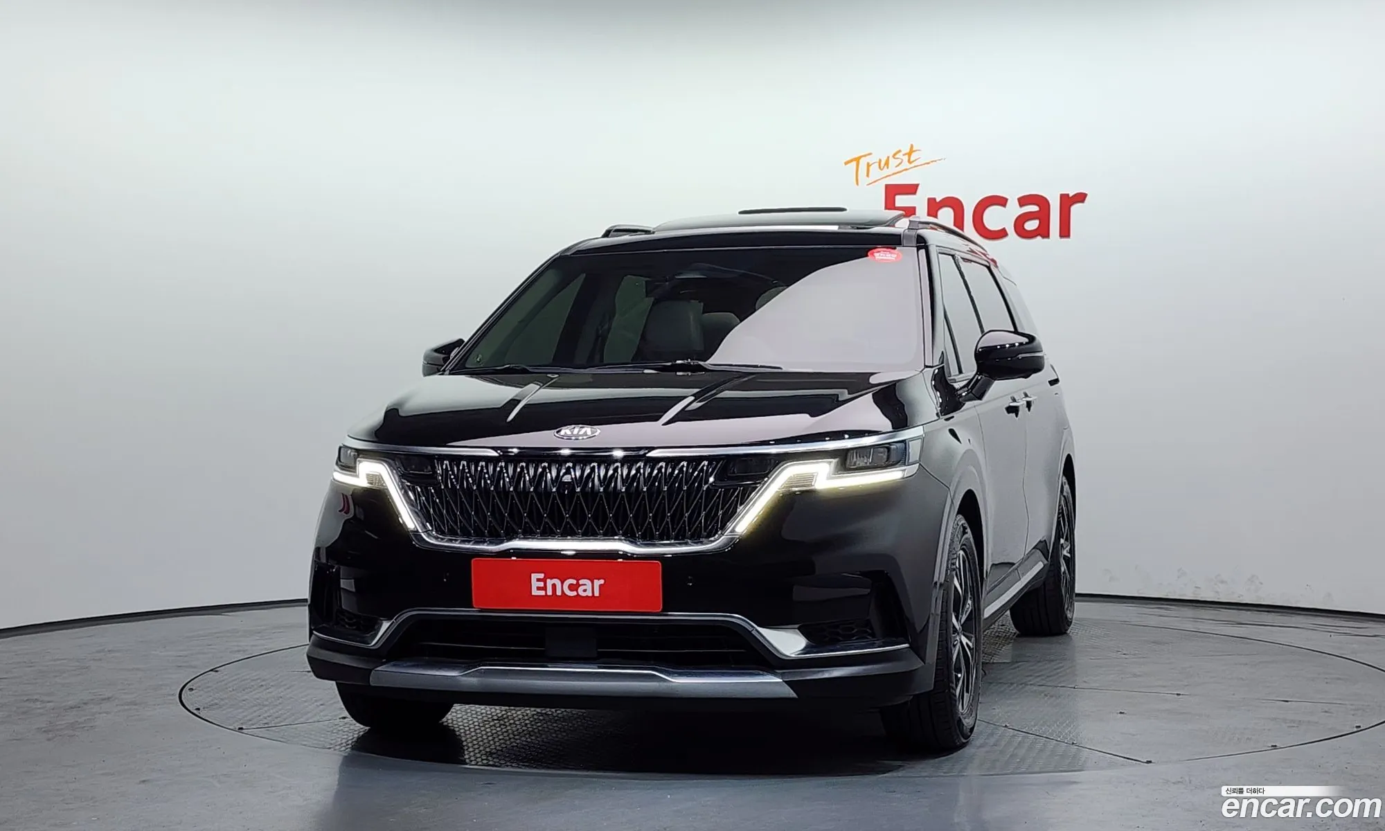 Kia Carnival 2021 — 18