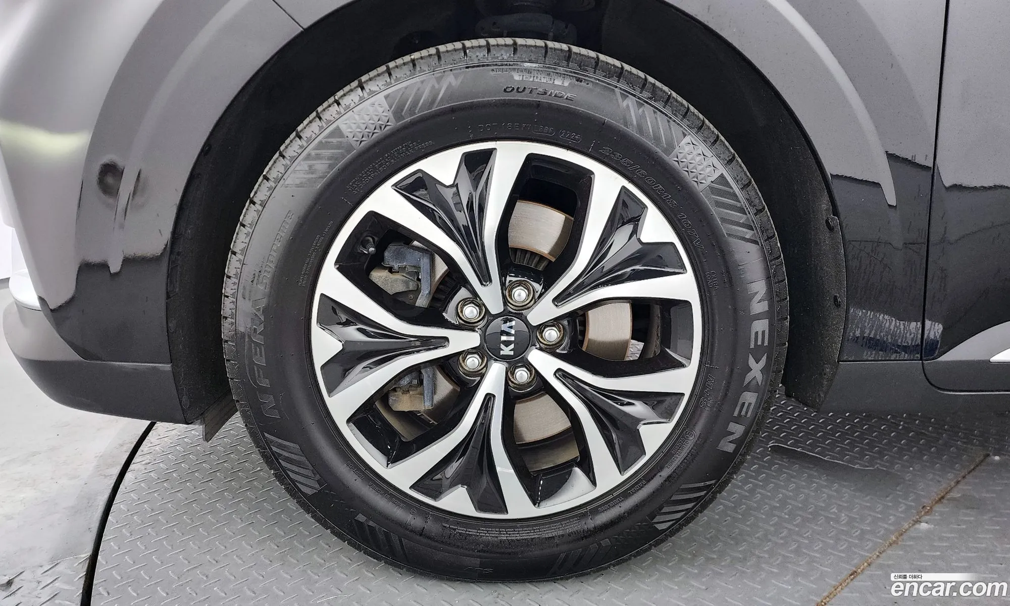 Kia Carnival 2021 — 19