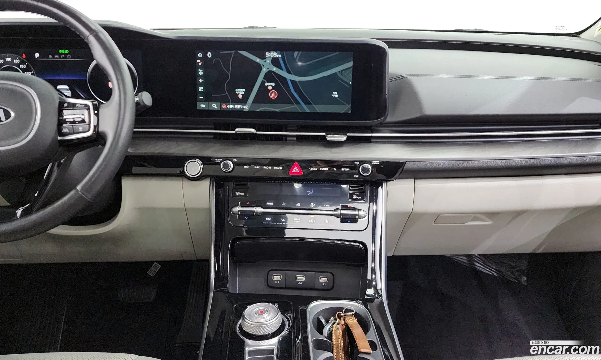 Kia Carnival 2021 — 10