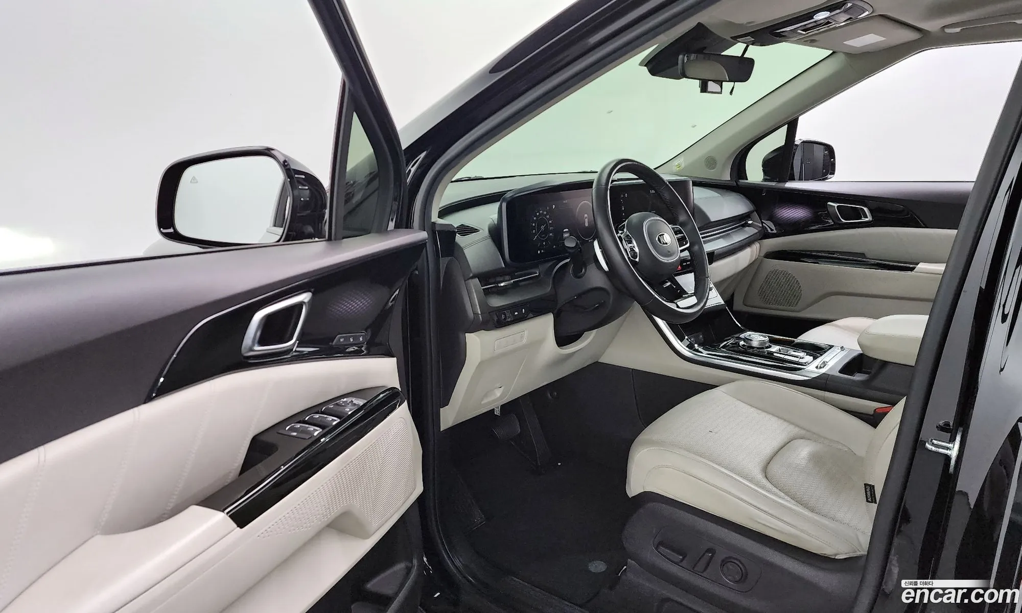 Kia Carnival 2021 — 16