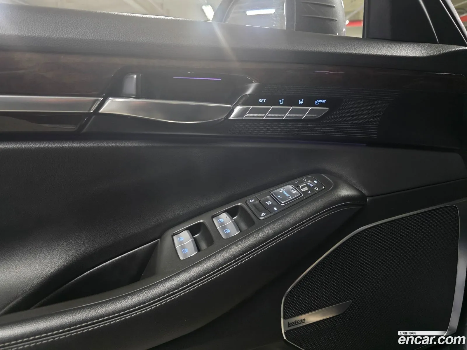 Genesis EQ900 2017 — 10