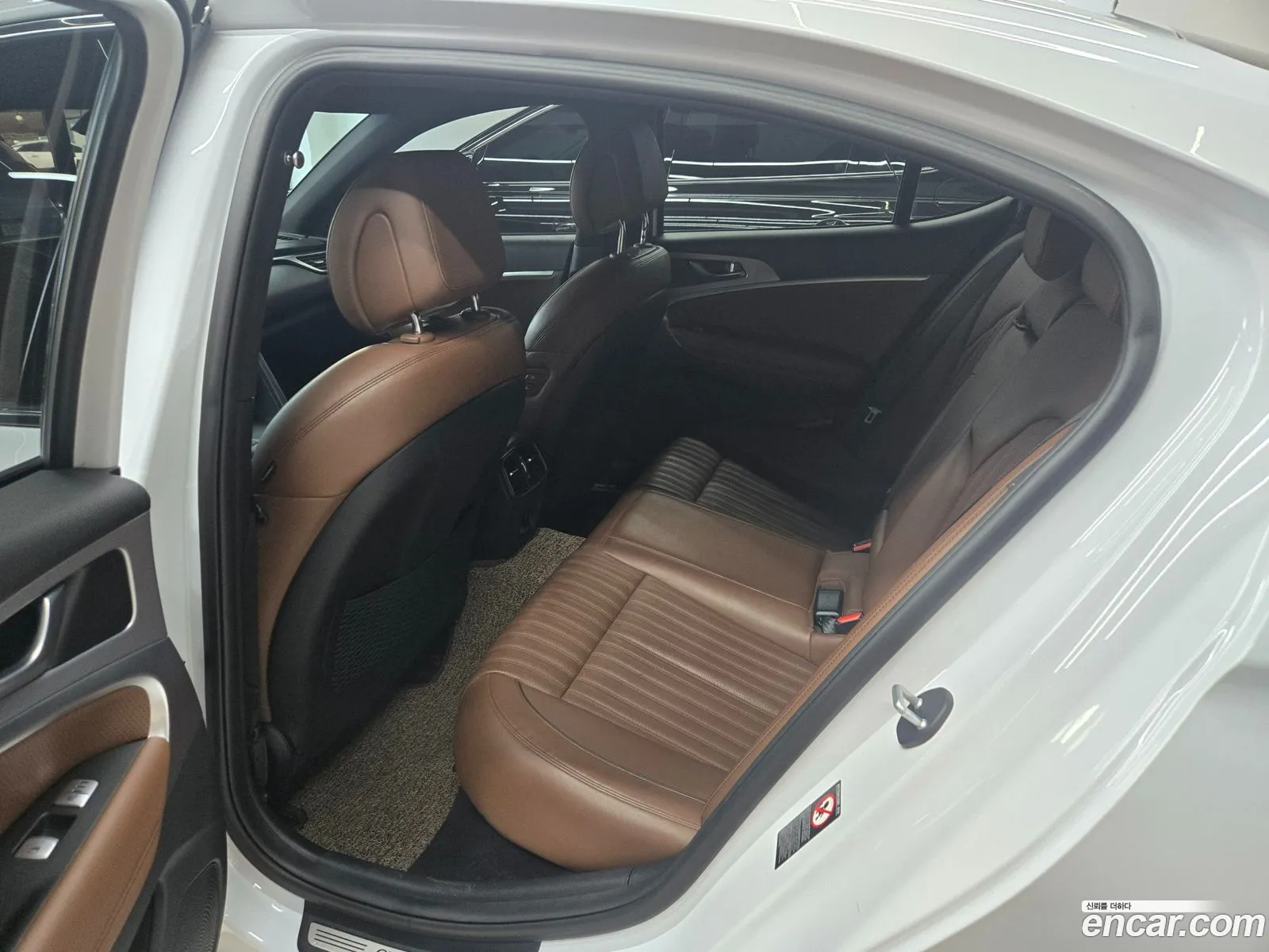 Genesis G70 2019 — 9