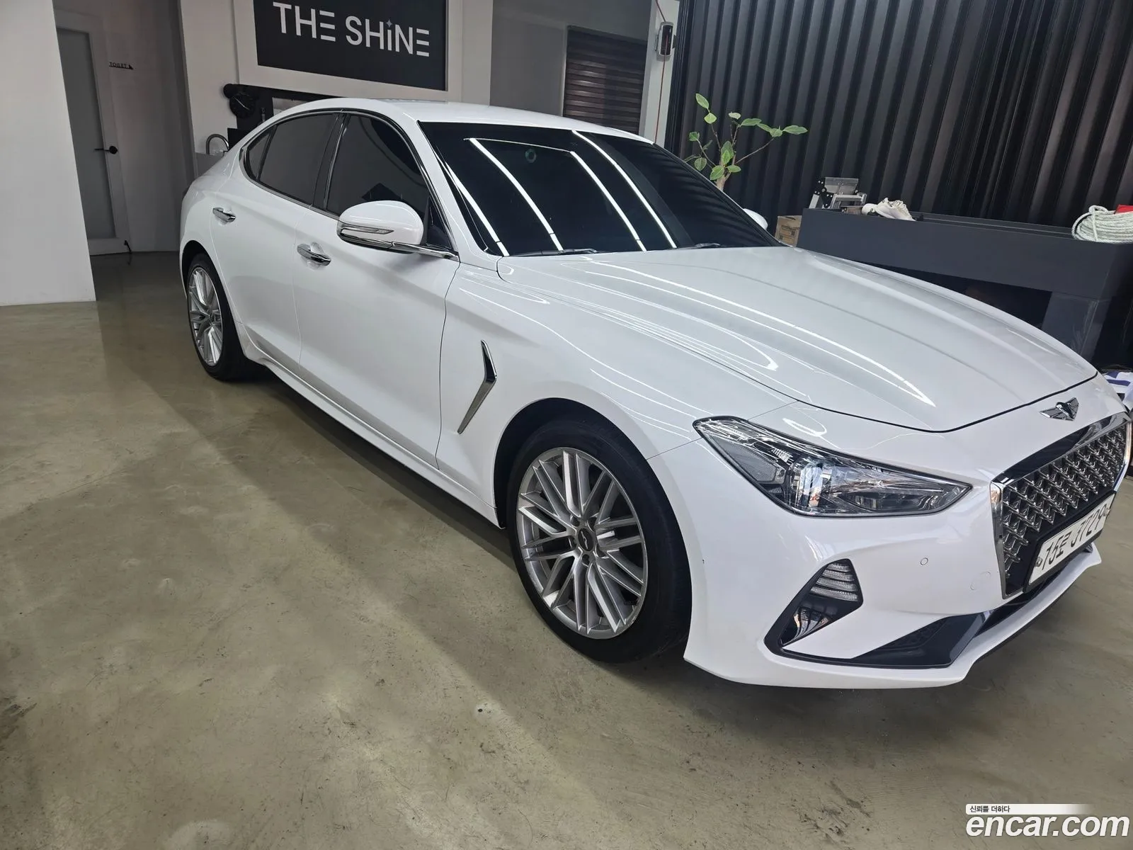 Genesis G70 2019 — 15