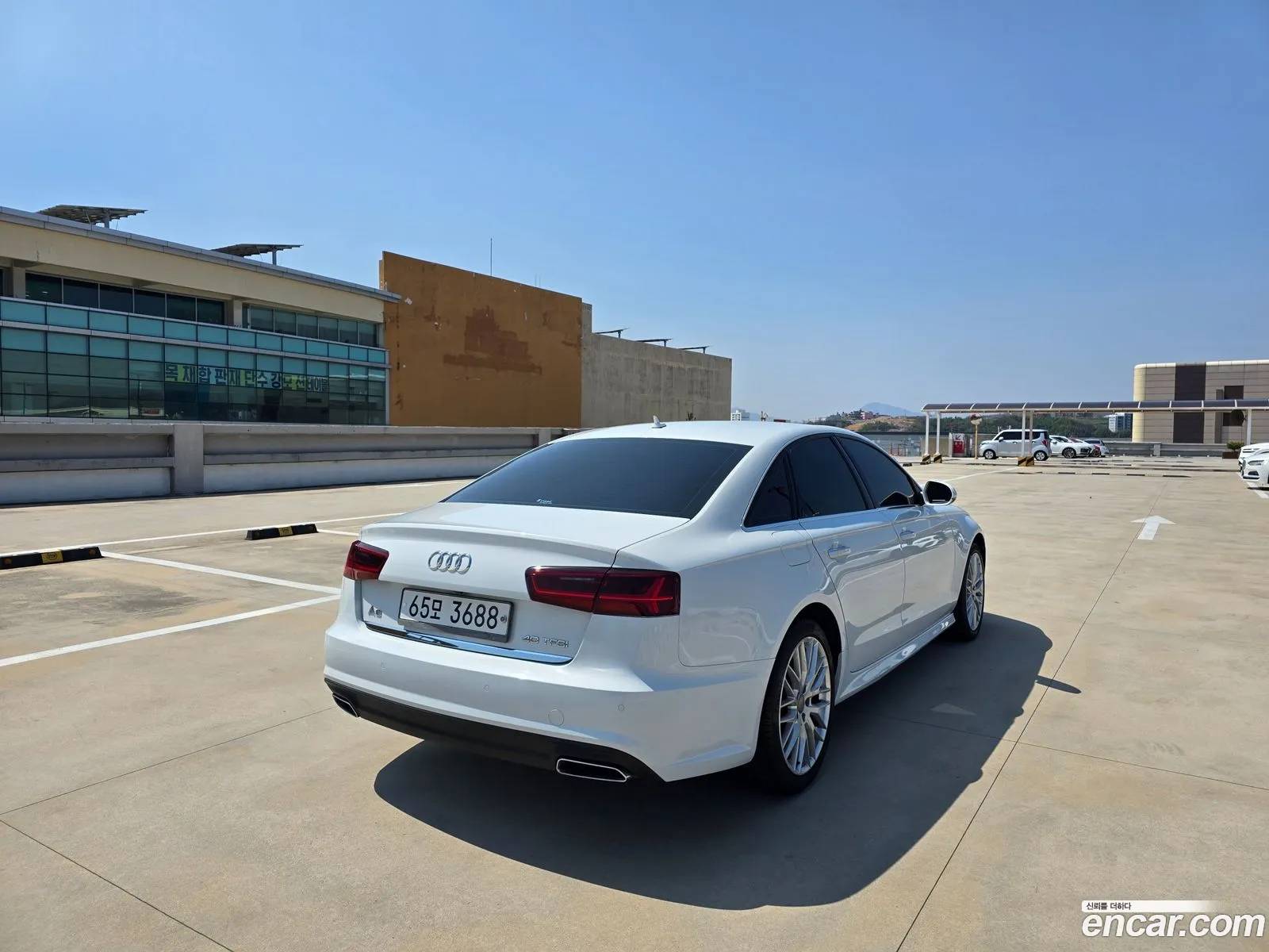 Audi A6 2018 — 12