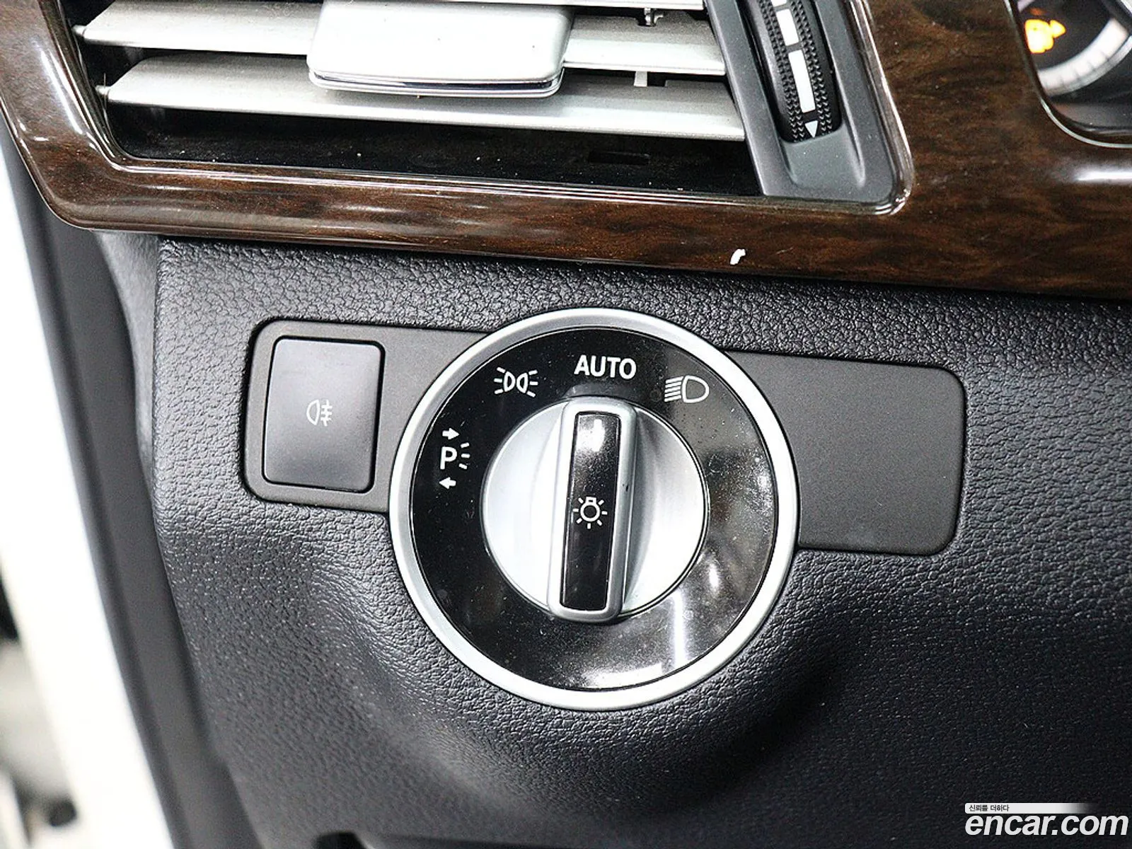 Mercedes-Benz E-Class W212 2011 — 5