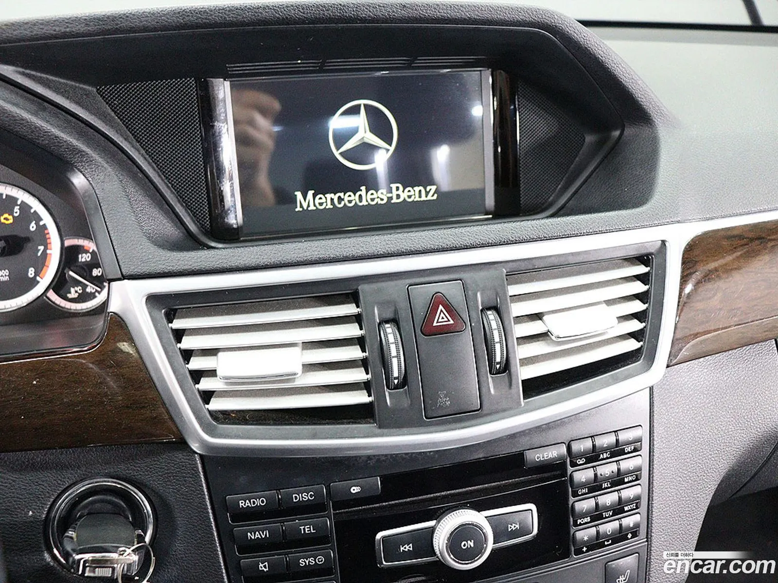 Mercedes-Benz E-Class W212 2011 — 2