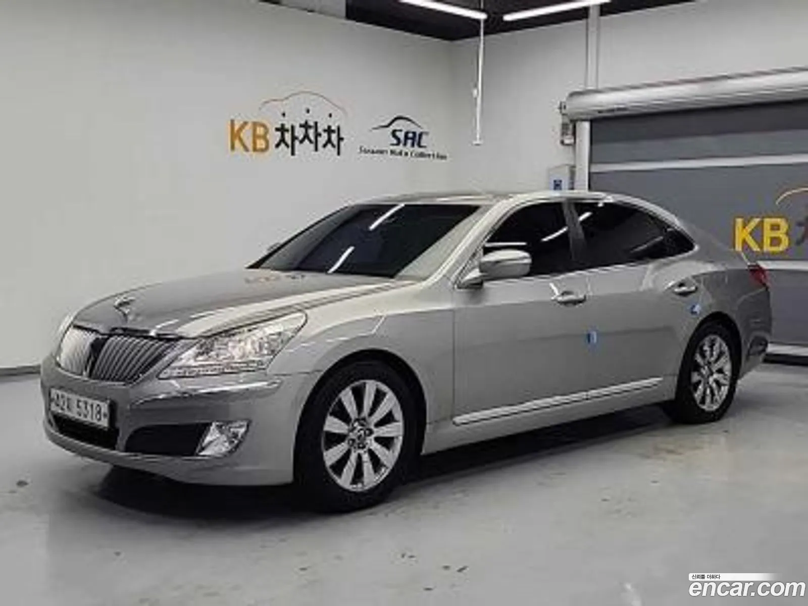 Hyundai Equus 2009 — 2