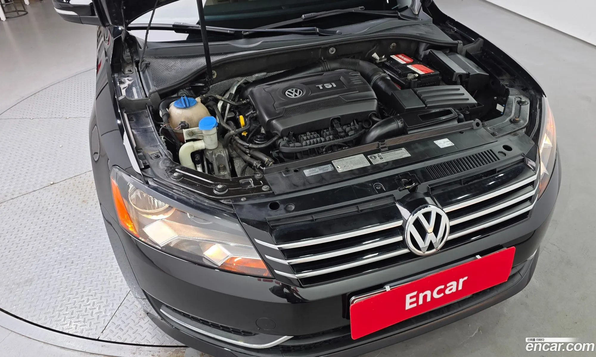 Volkswagen Passat 2014 1VWAT7A38EC089591 — 2