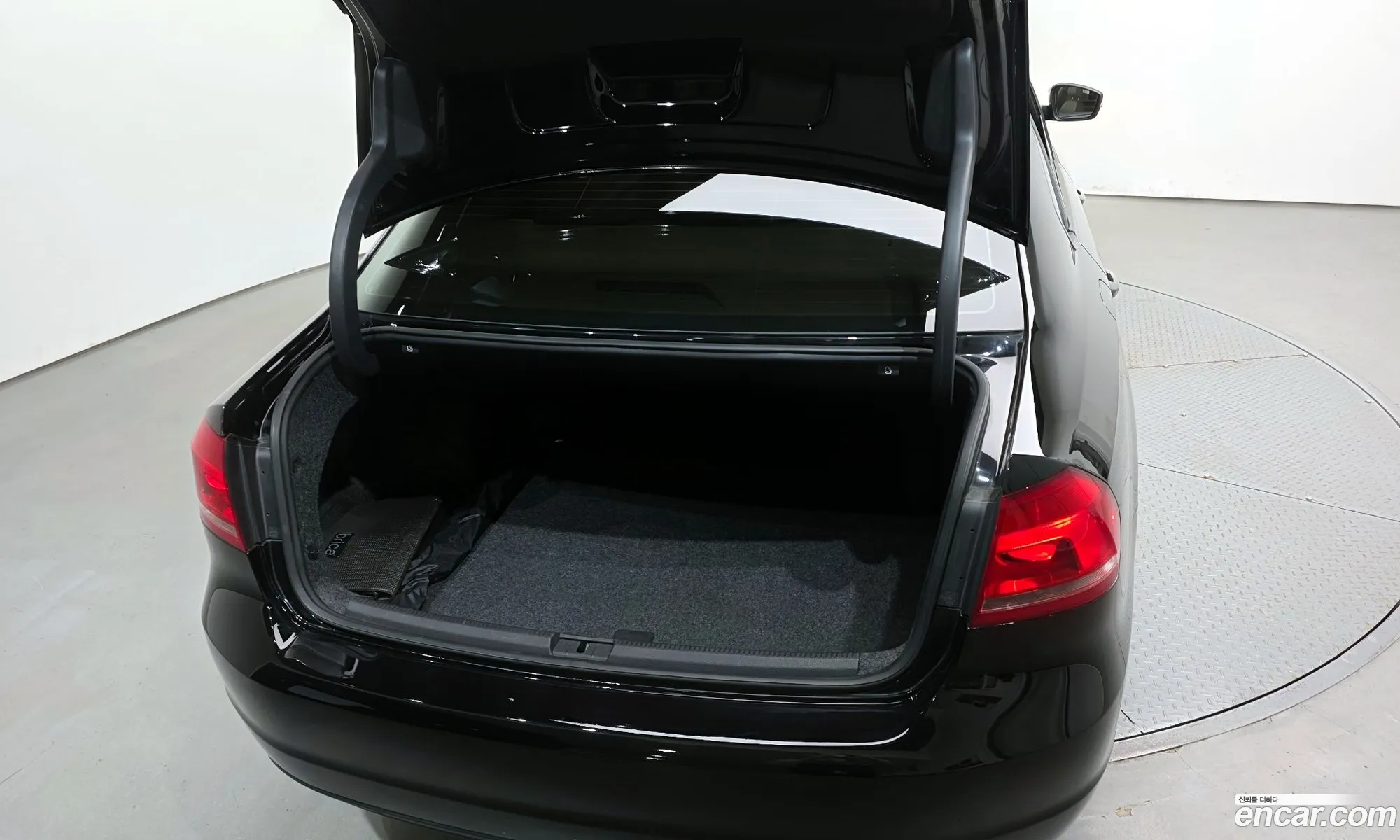 Volkswagen Passat 2014 1VWAT7A38EC089591 — 9