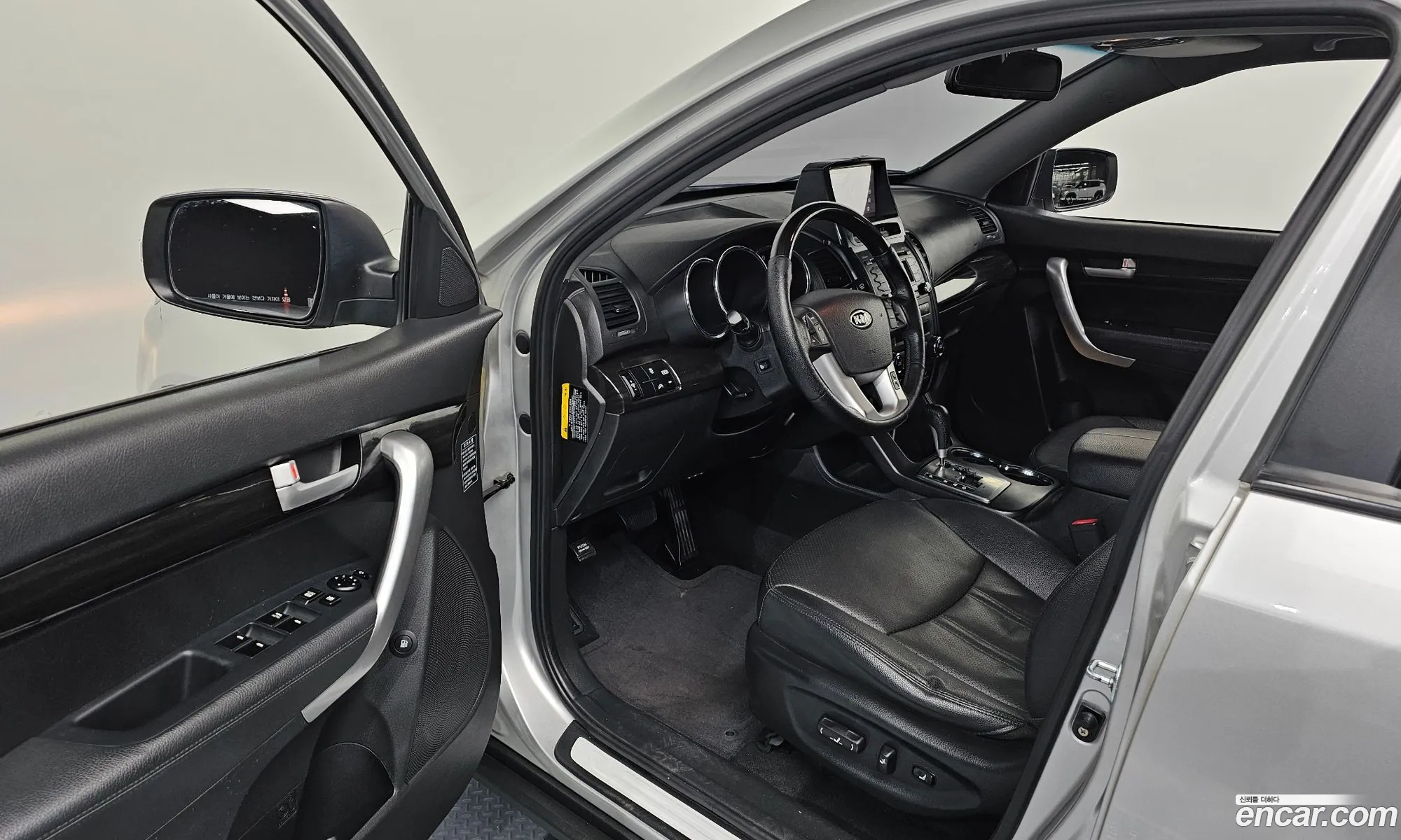 Kia Sorento R 2012 — 14