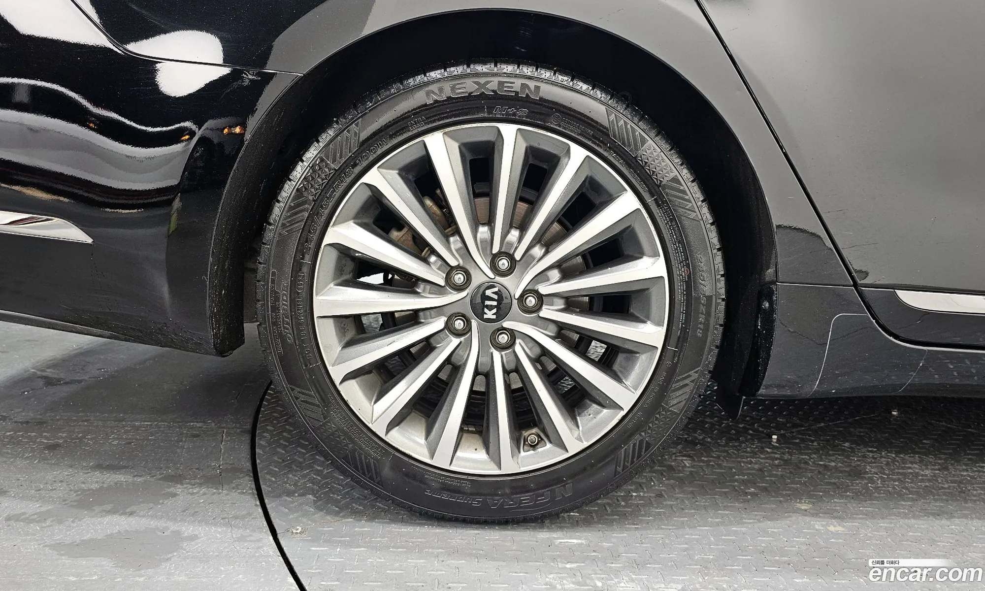 Kia K7 2016 — 7