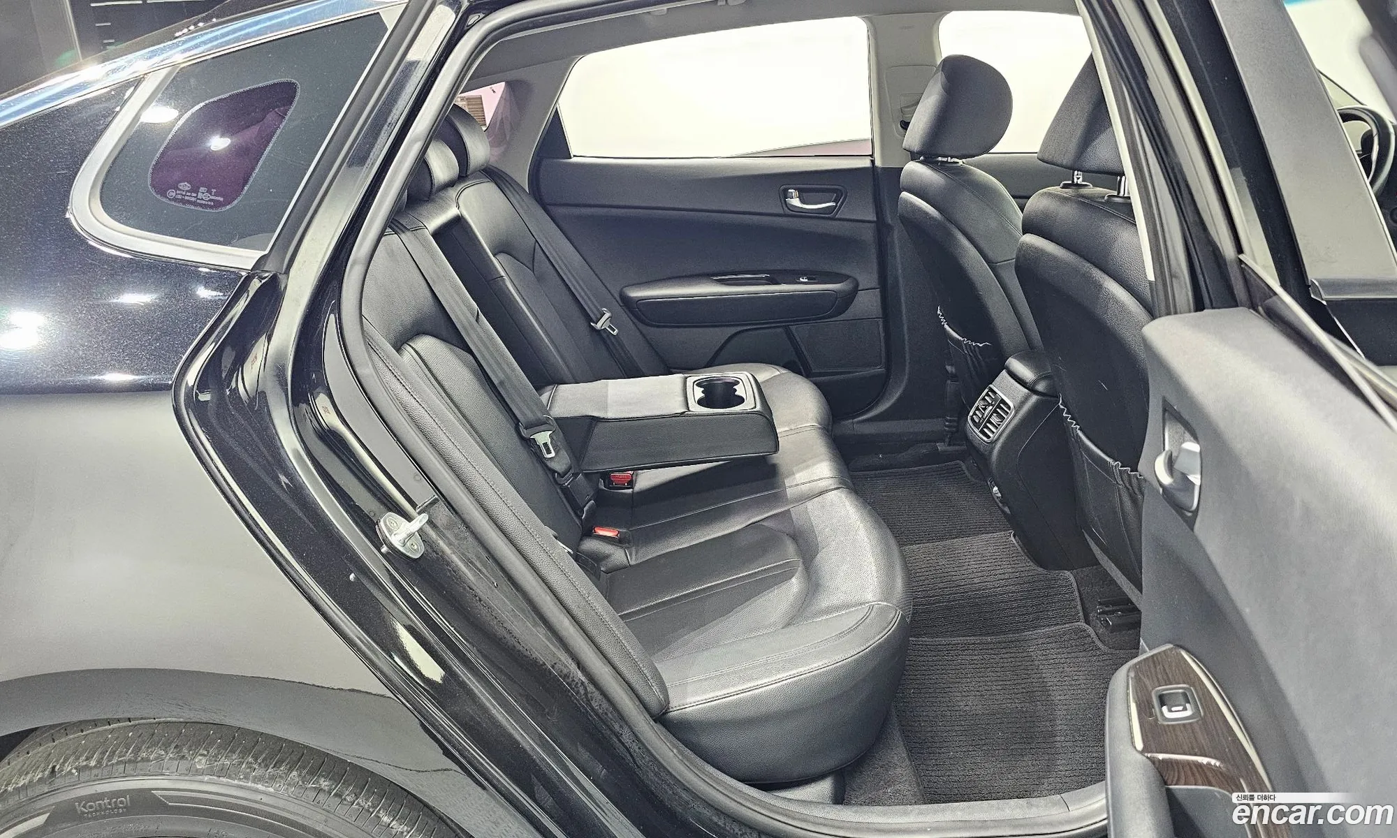 Kia K5 2016 — 28