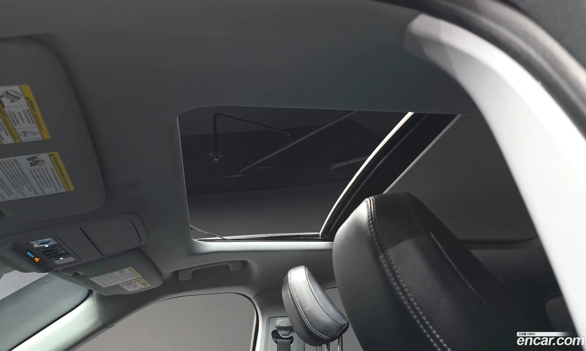 Ford Explorer 6th Gen 2020 1FMSK8FH3LGC54985 — 17