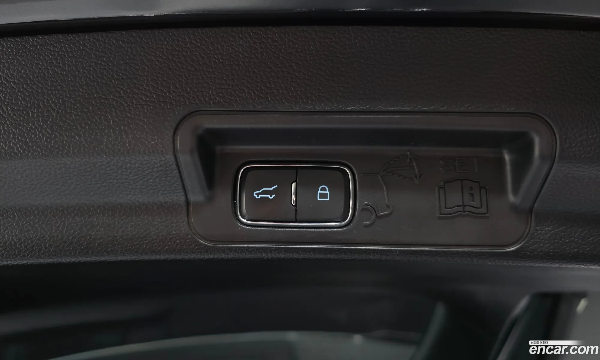 Ford Explorer 6th Gen 2020 1FMSK8FH3LGC54985 — 20