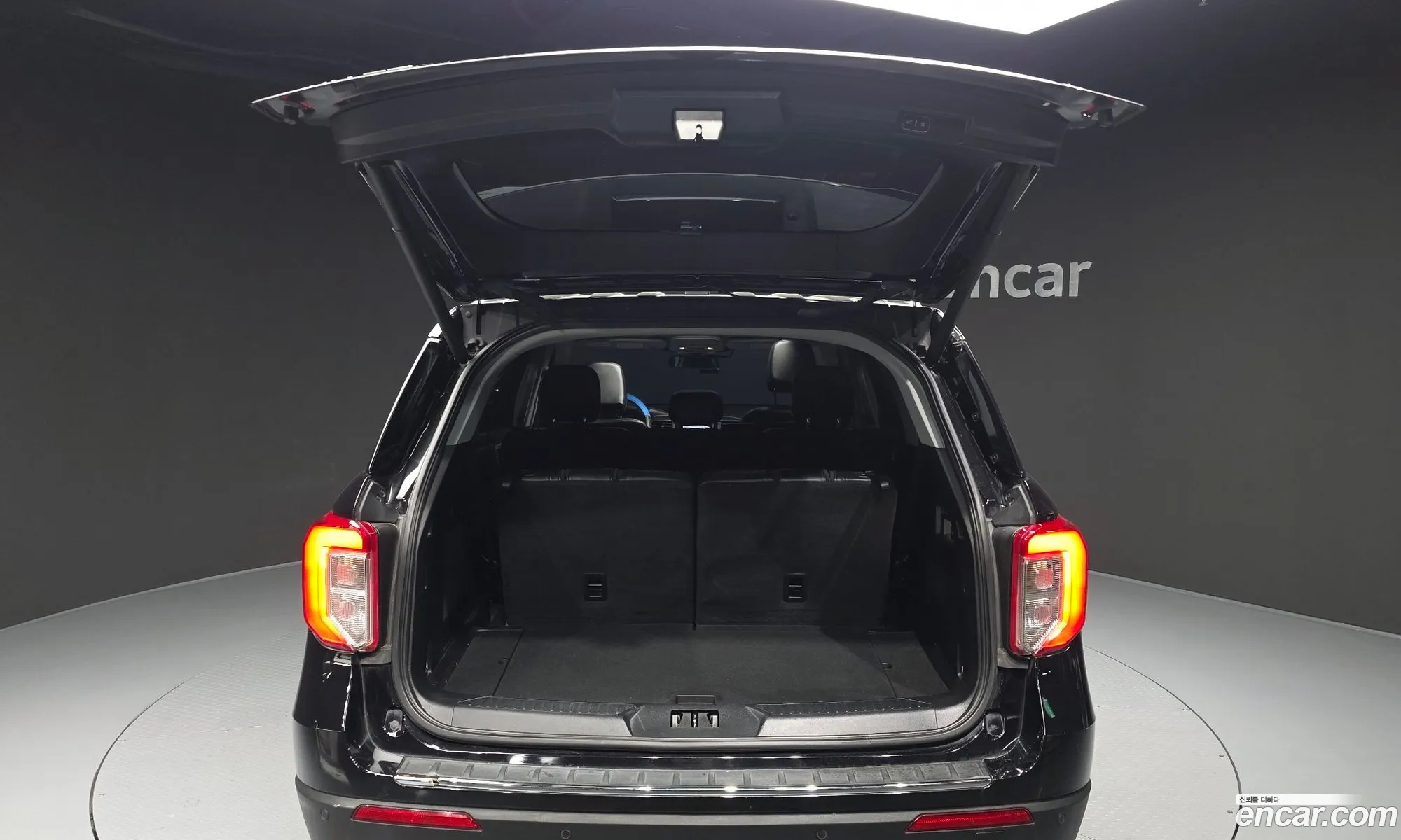 Ford Explorer 6th Gen 2020 1FMSK8FH3LGC54985 — 13