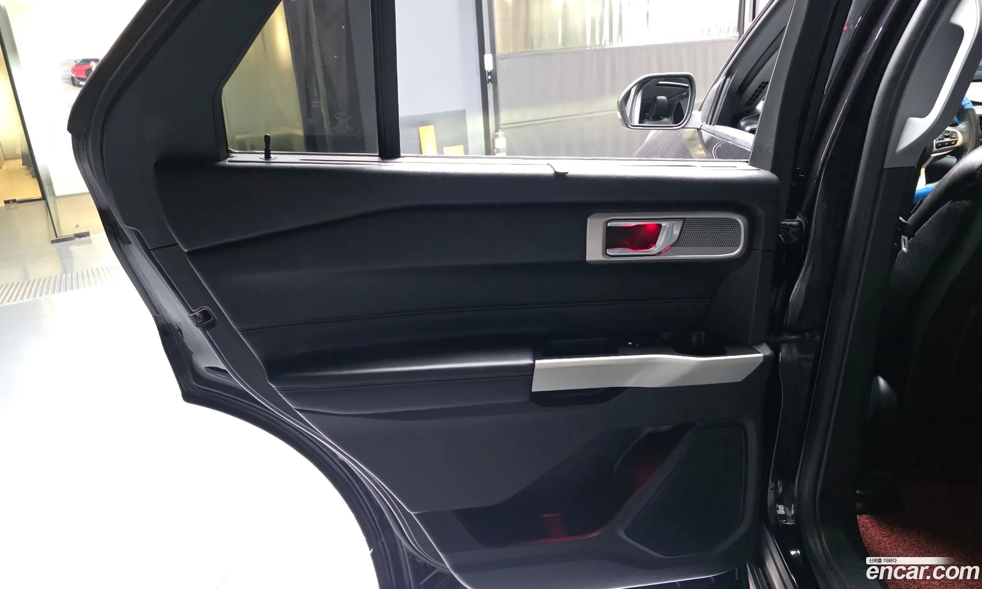 Ford Explorer 6th Gen 2020 1FMSK8FH3LGC54985 — 3