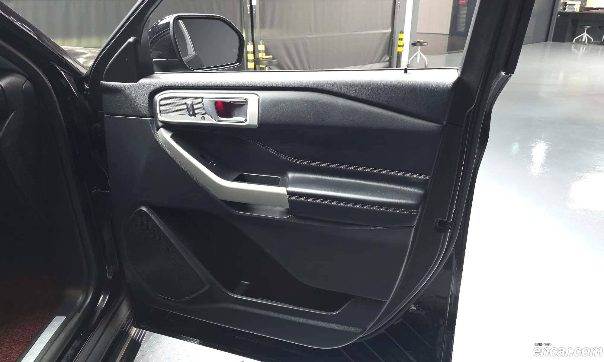 Ford Explorer 6th Gen 2020 1FMSK8FH3LGC54985 — 26