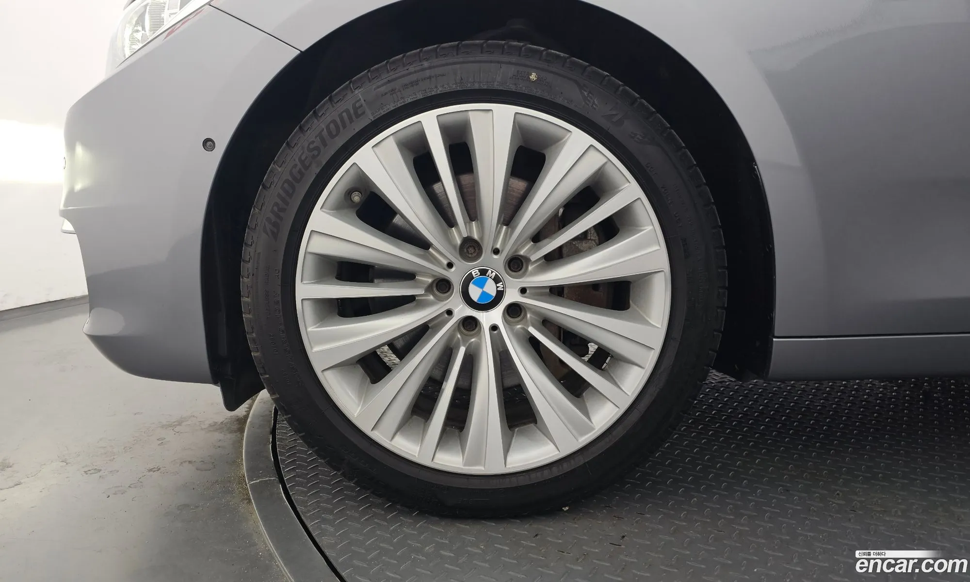 BMW 5 Series GT 2015 WBA5N2107FD498505 — 17