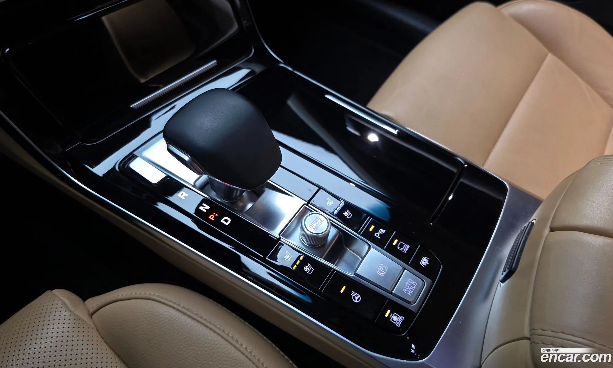 Kia K7 Premier 2019 — 17