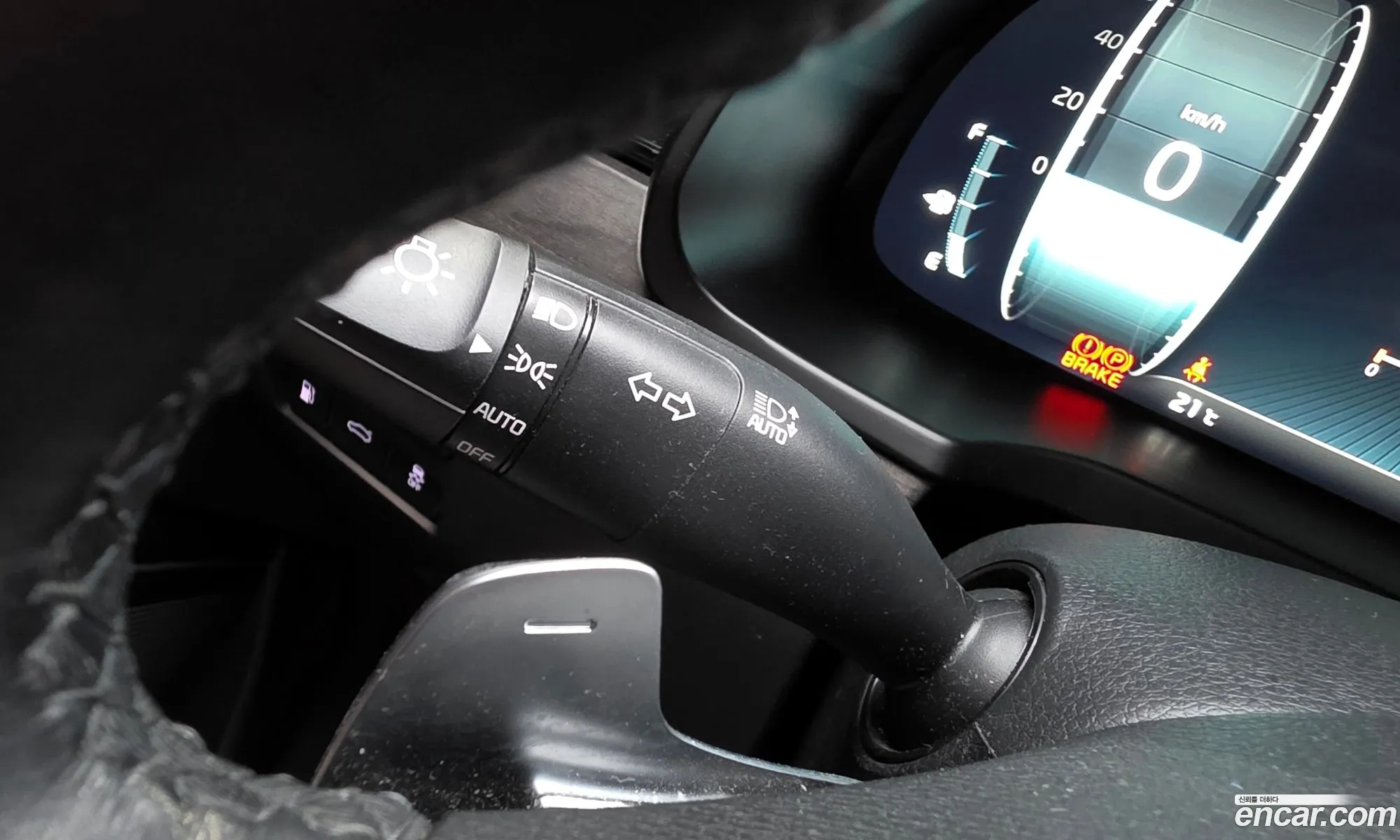 Kia K7 Premier 2019 — 10