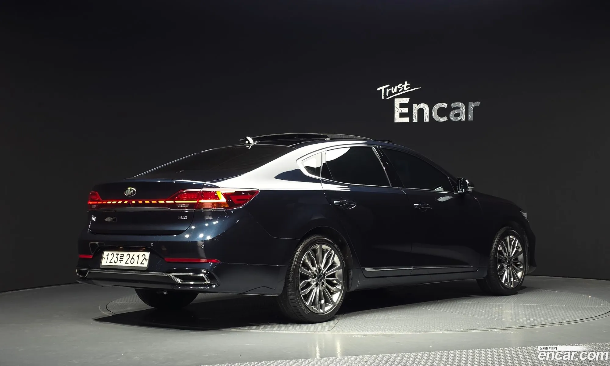 Kia K7 Premier 2019 — 16