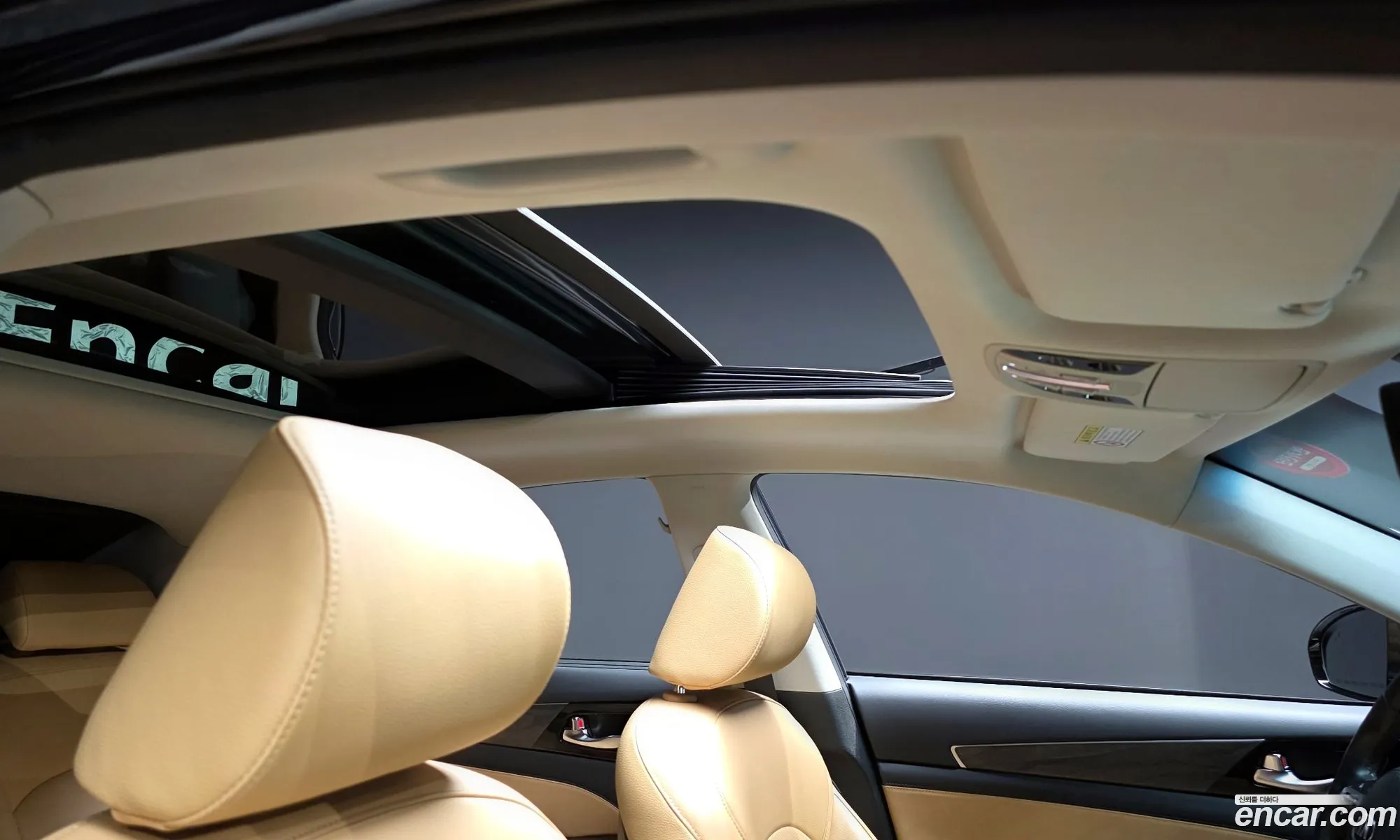 Kia K7 Premier 2019 — 23