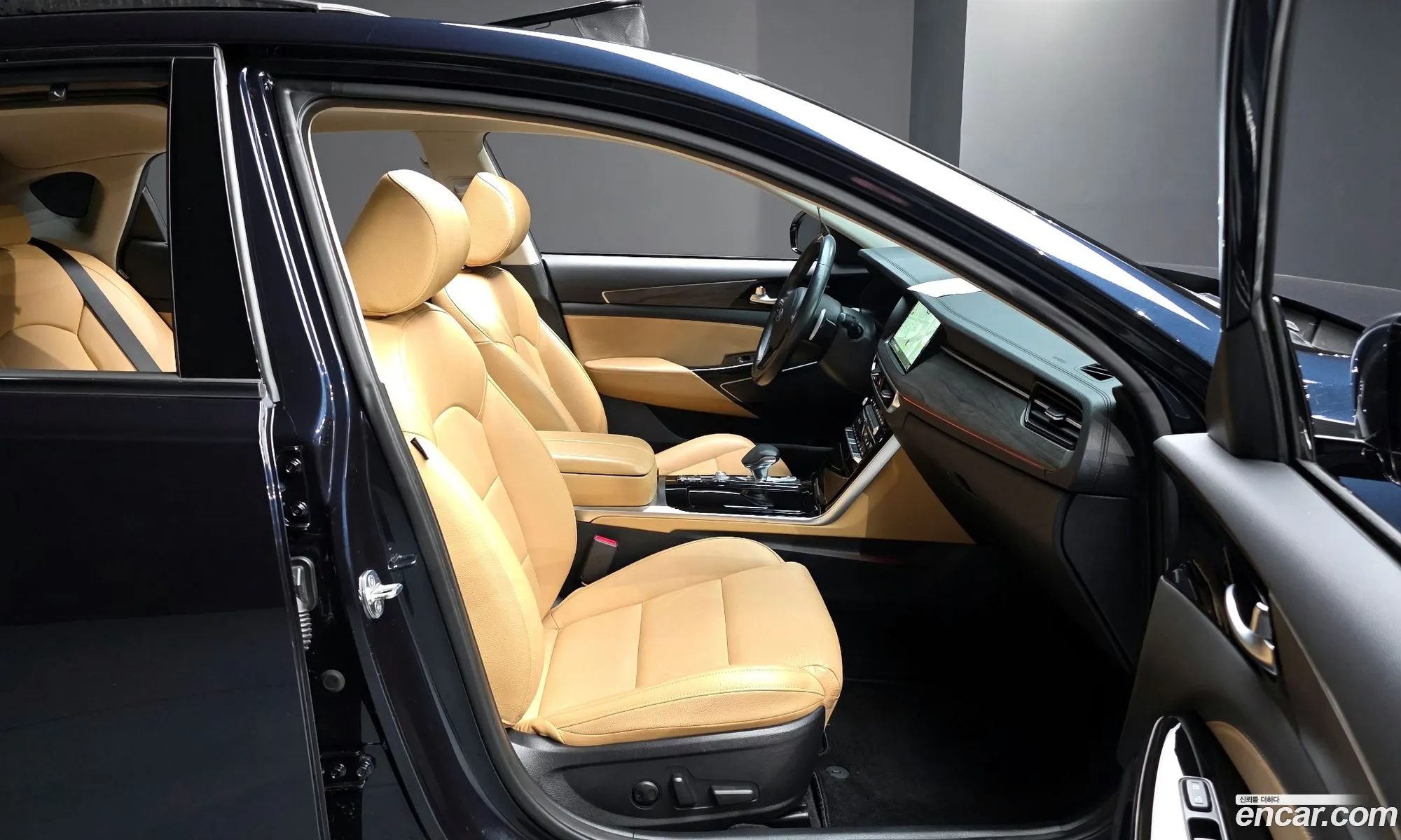 Kia K7 Premier 2019 — 7