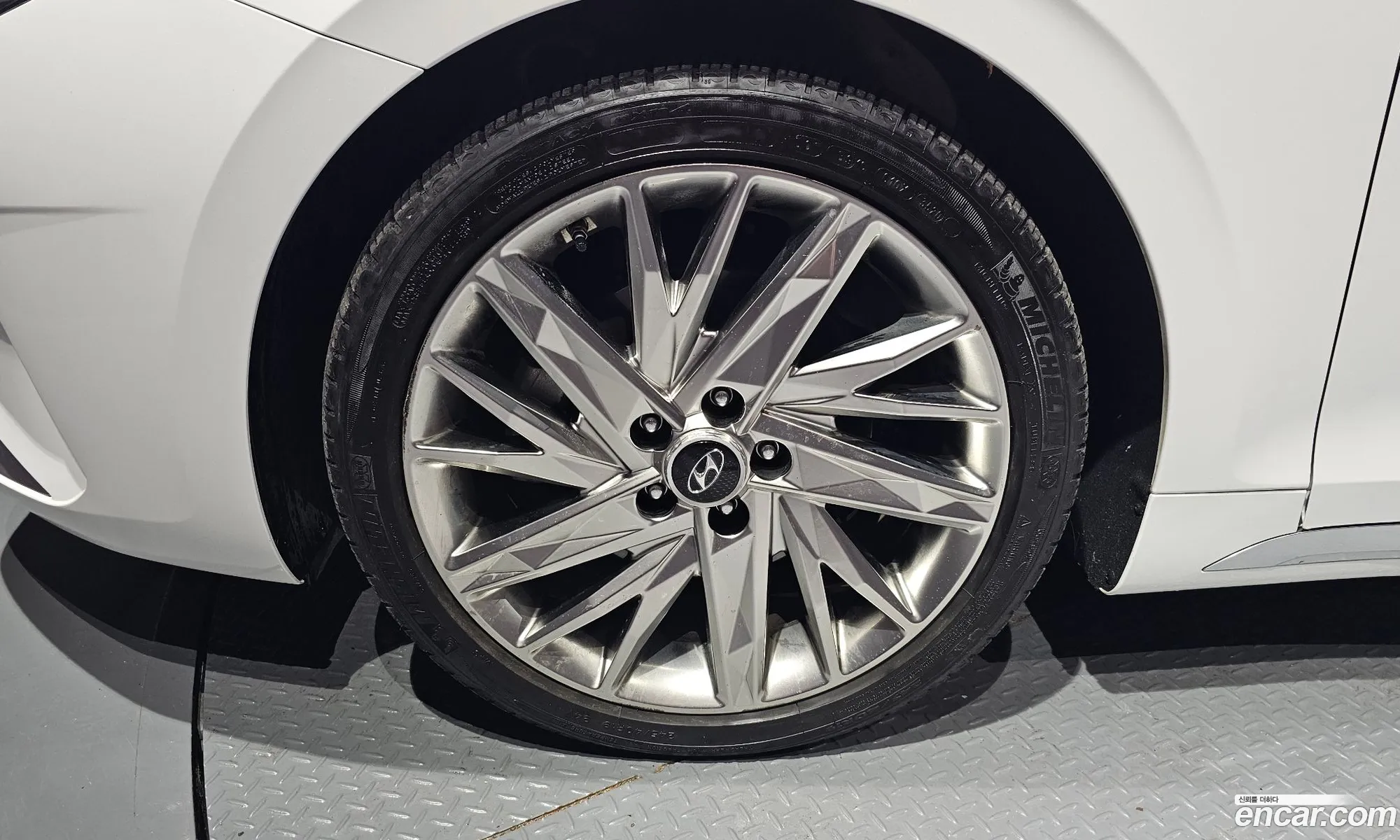 Hyundai Grandeur IG 2021 — 29