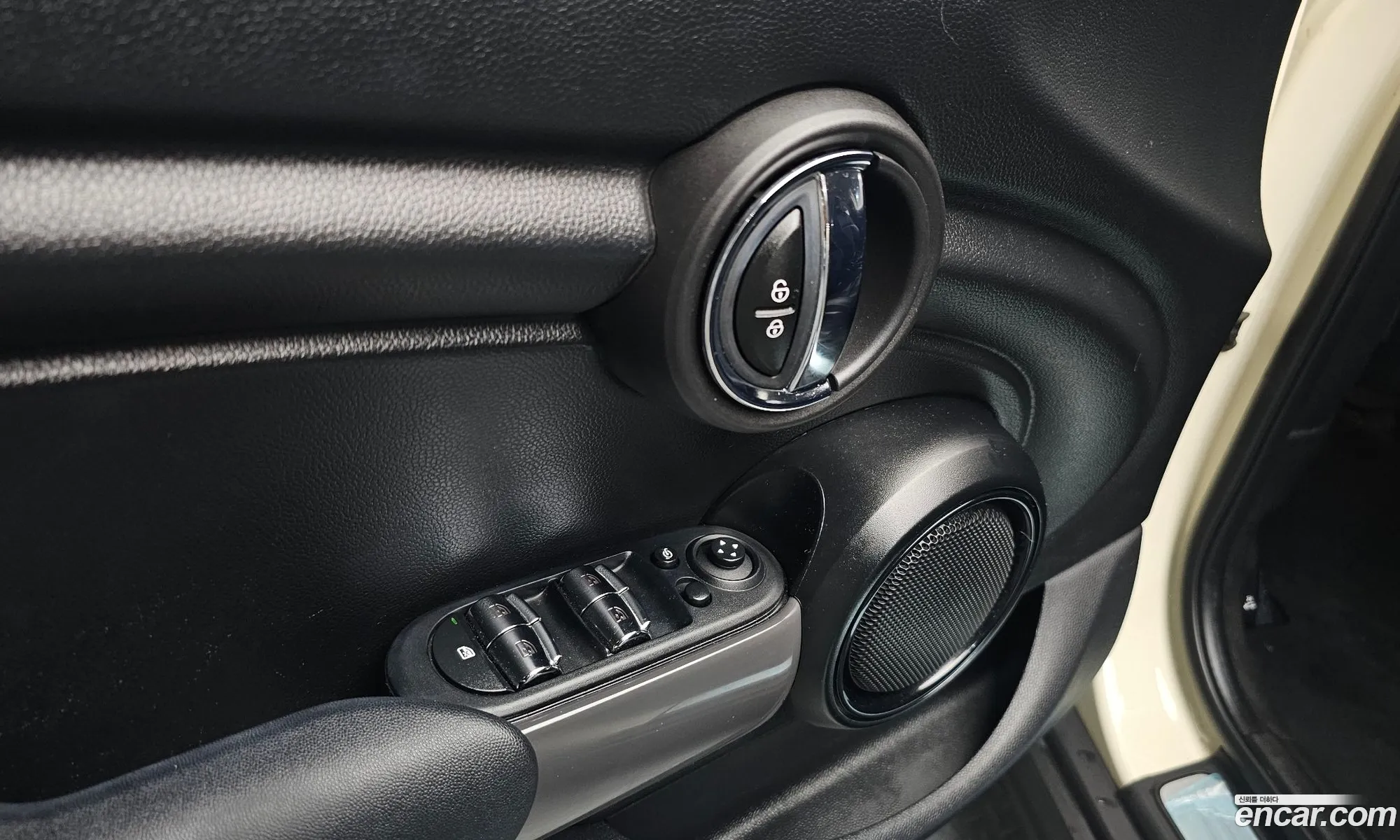 Mini Cooper 2019 WMWXU1108K2H35517 — 3