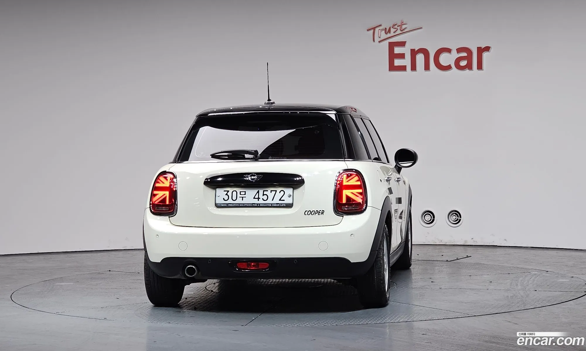 Mini Cooper 2019 WMWXU1108K2H35517 — 3