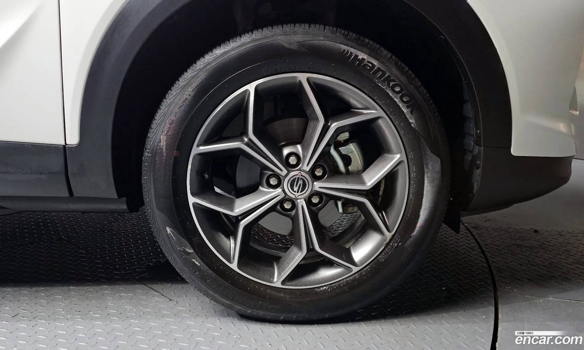 KG Mobility (SsangYong) Beautiful Korando 2020 — 5