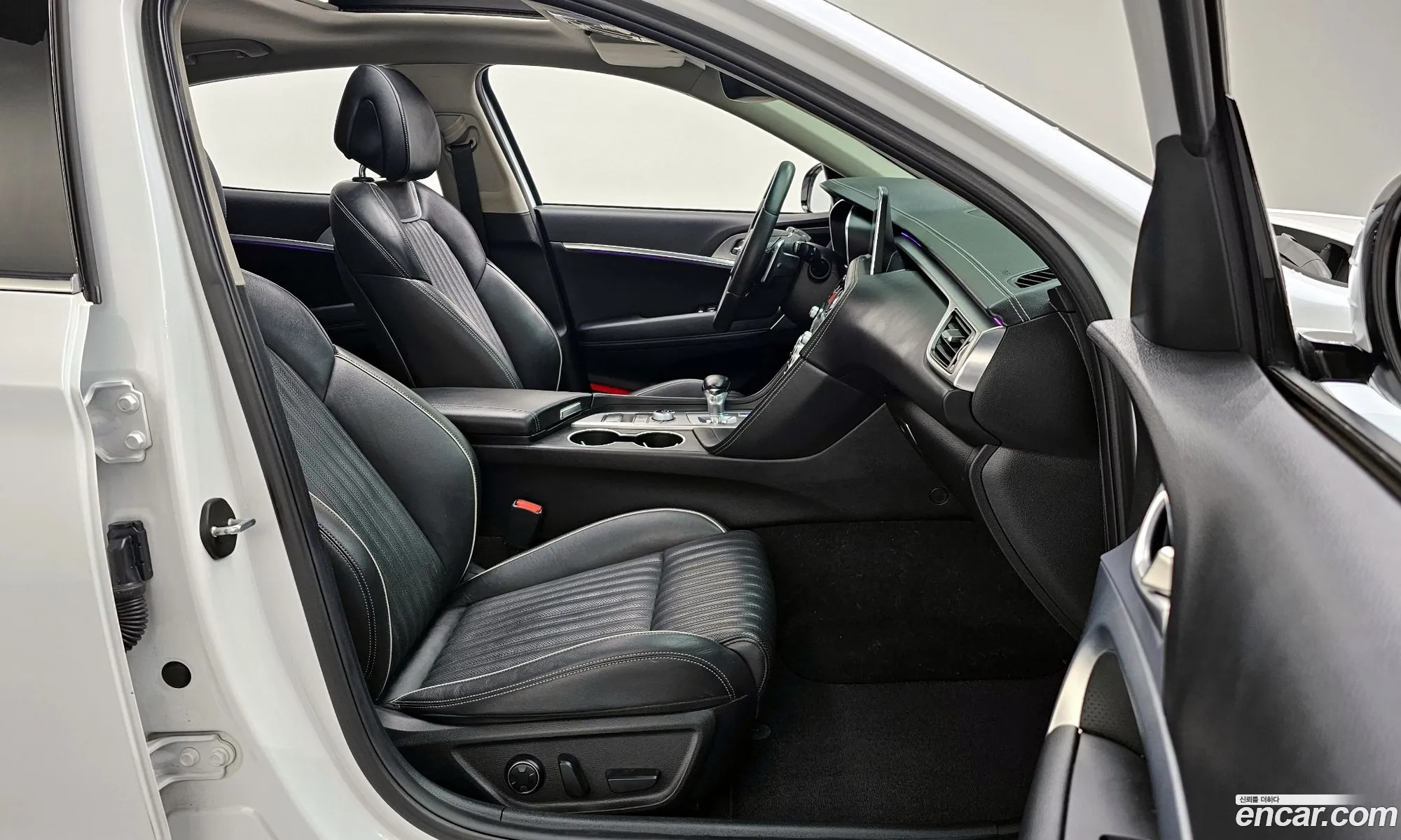 Genesis G70 2020 — 4