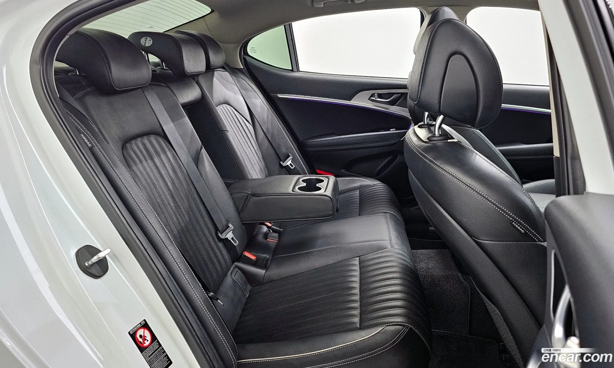 Genesis G70 2020 — 13