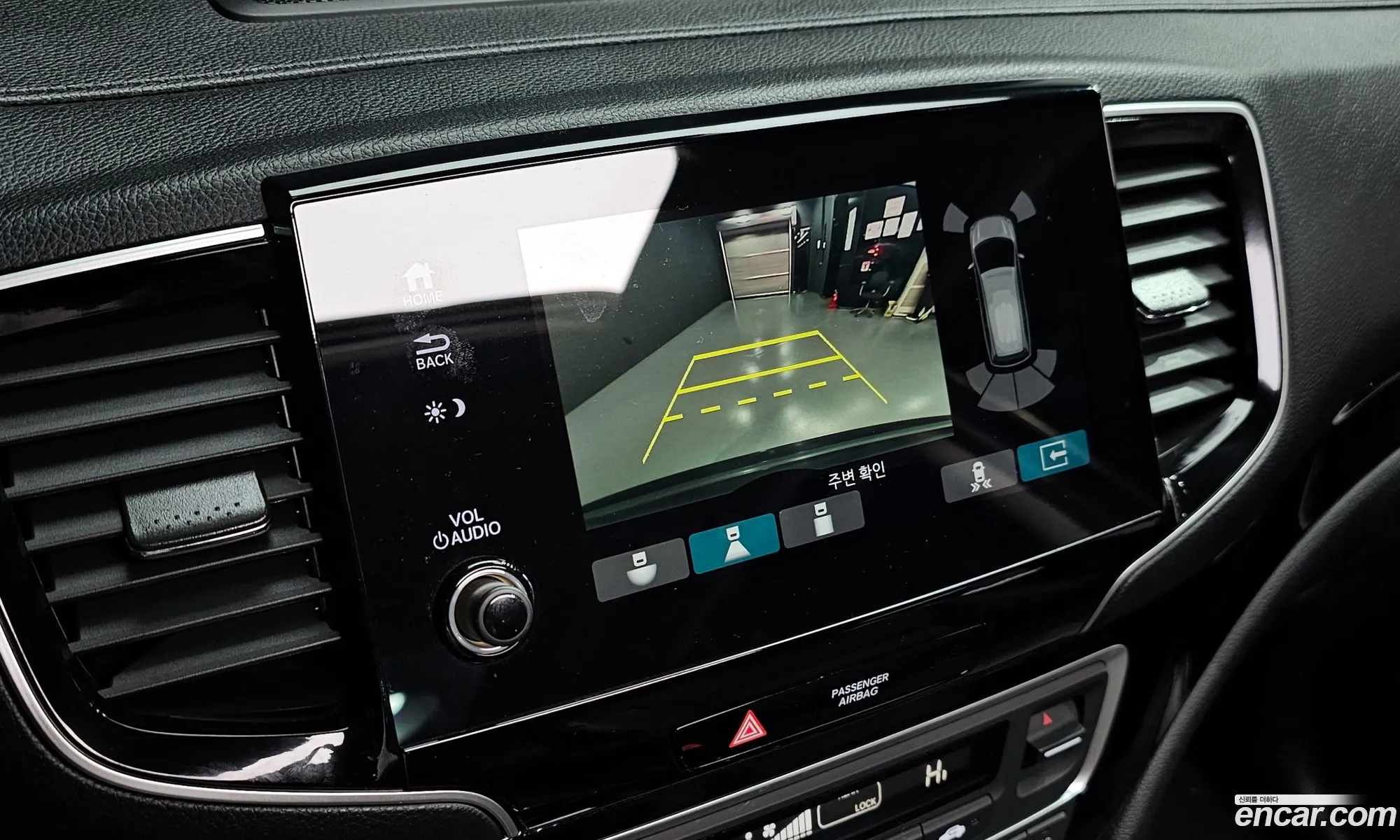 Honda Pilot 2019 5FNYF6800KB201033 — 18